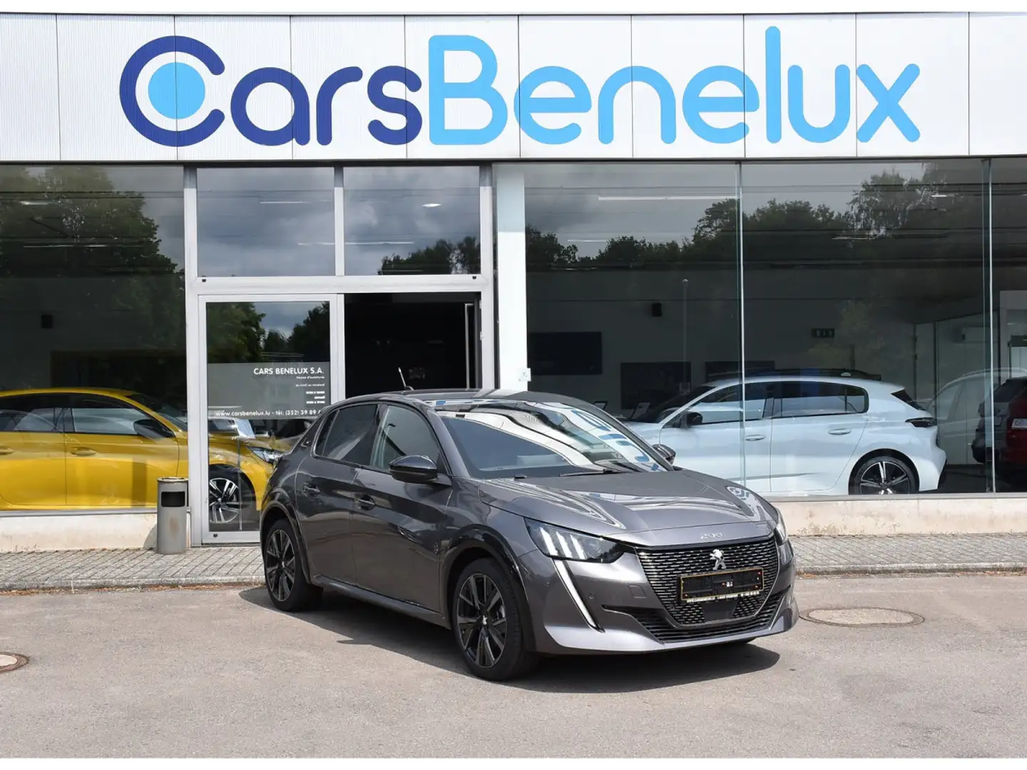 Peugeot 208 1.2 PureTech GT ACC GPS LANE CAM KEYLESS 1° MAIN Gris - 1