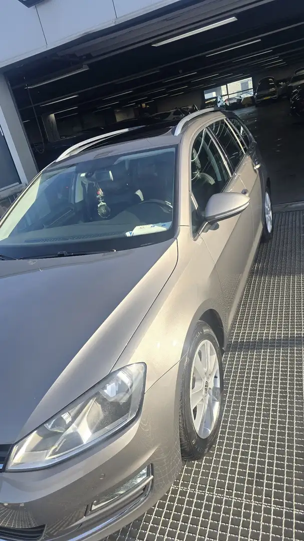 Volkswagen Golf 1.6 TDI Highline Bruin - 2