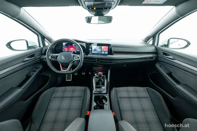 Volkswagen Golf view 5