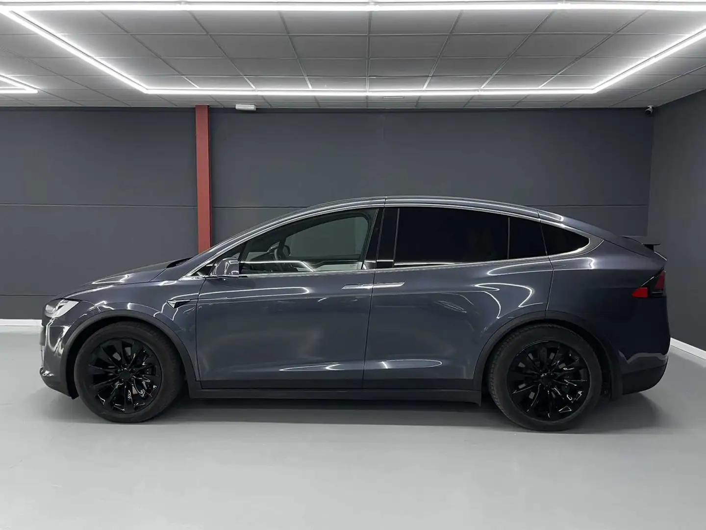 Tesla Model X Long Range Raven Plus 6p 45.300e neto Gris - 2