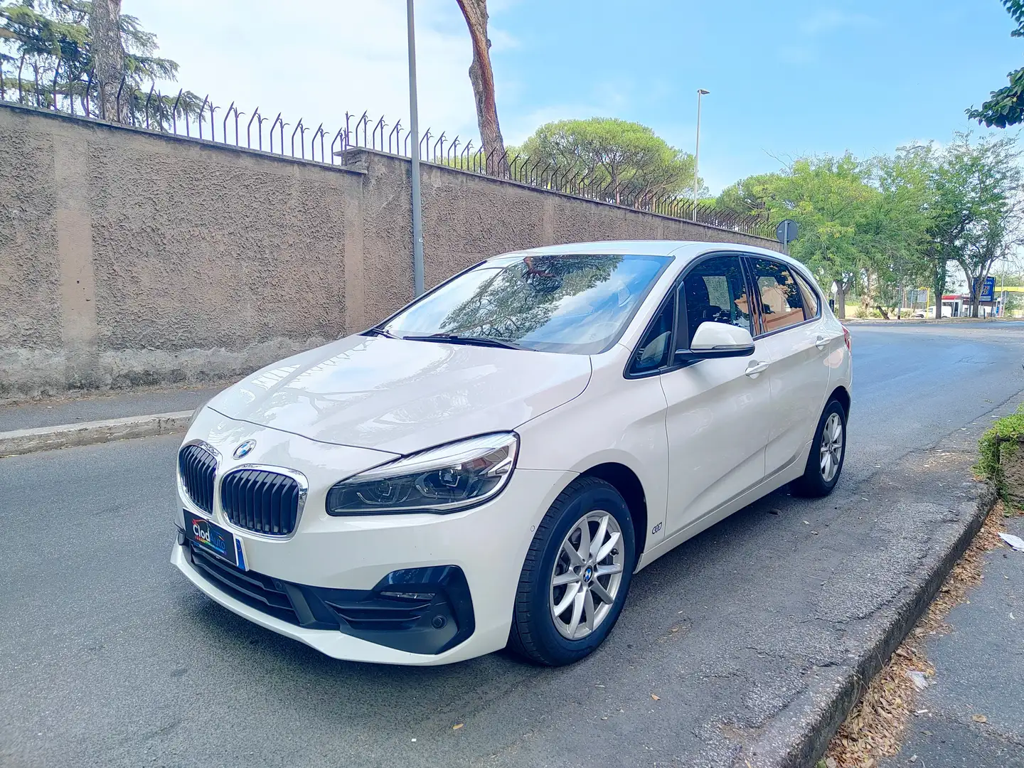 BMW 216 216d Active Tourer Business auto Bianco - 1