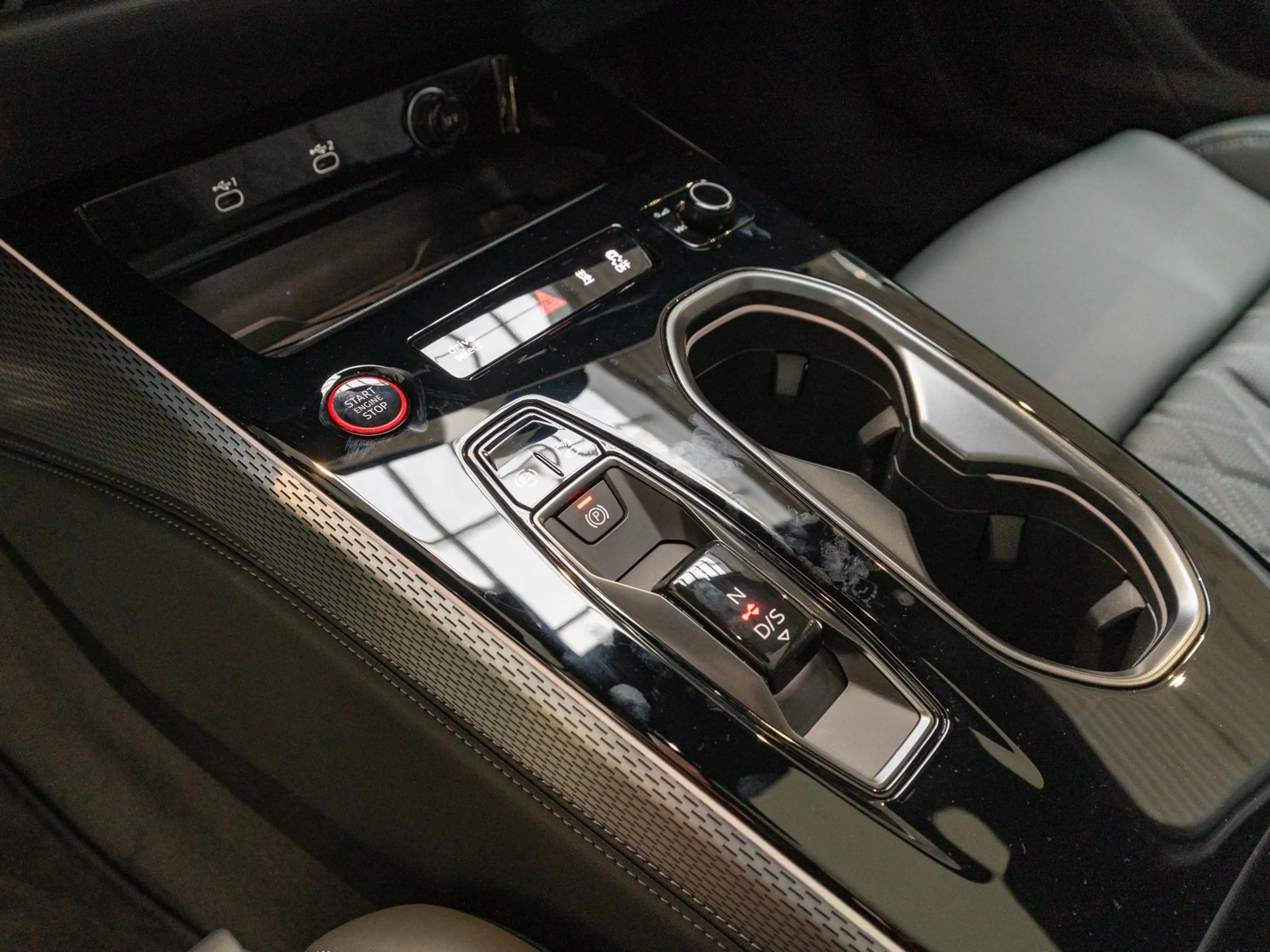 Audi A6 allroad A6 allroad TDI quattro Head-up-Display PANO AHK — photo 13