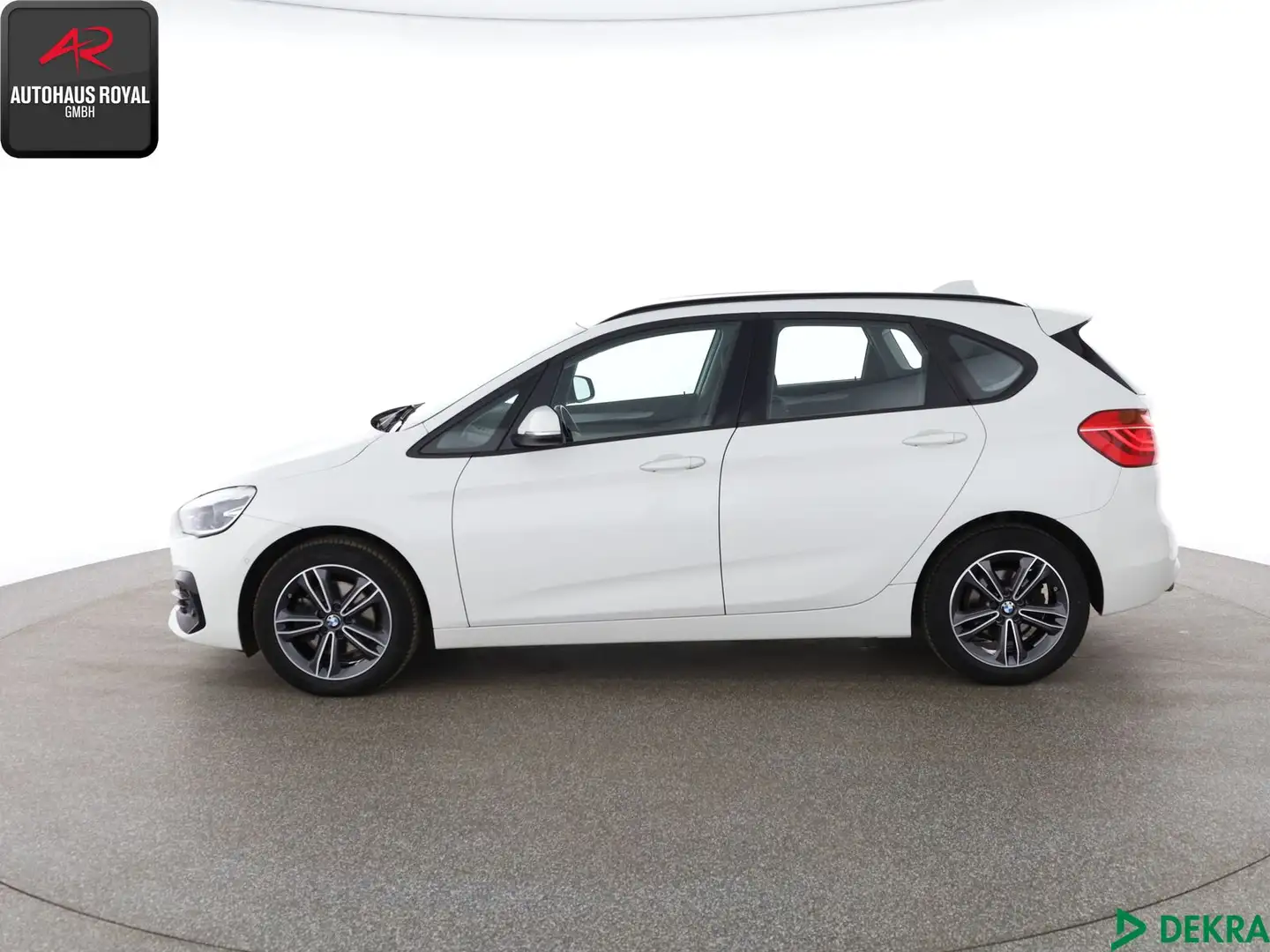 BMW Active Hybrid 7 220 Active Tourer d xDrive SPORT LINE HUD,KAMERA Blanc - 2