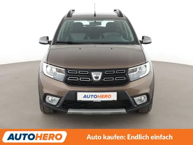 Dacia Sandero view 9