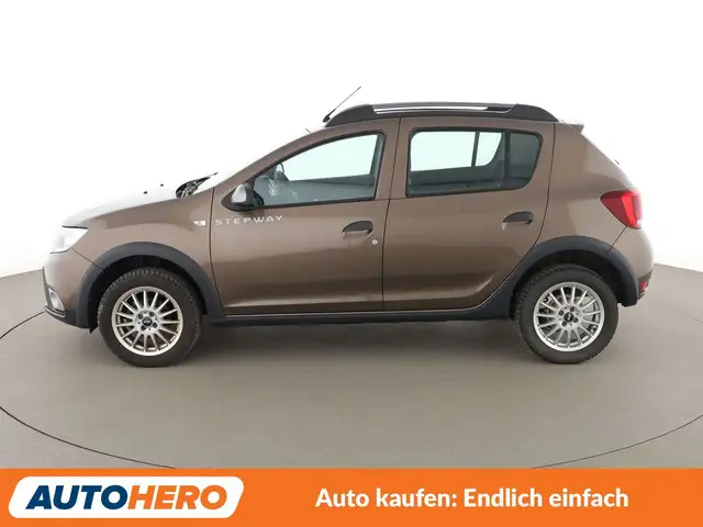 Dacia Sandero view 3