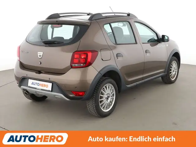 Dacia Sandero view 6