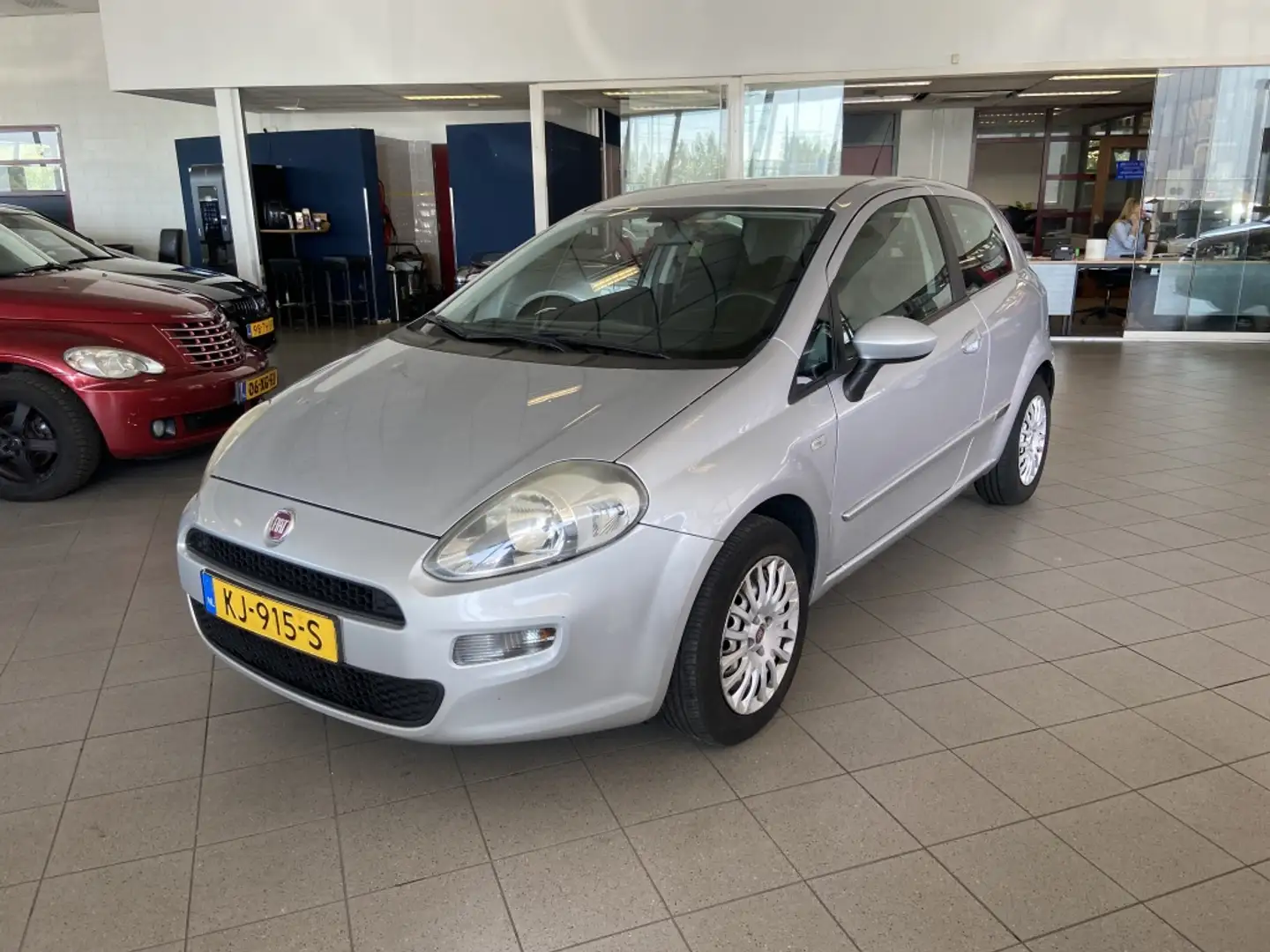 Fiat Punto Evo 1.3 M-Jet Street Grijs - 2