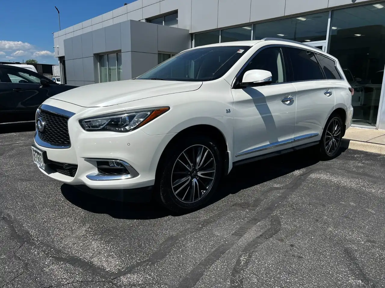 Infiniti QX60 снимка Infiniti QX60