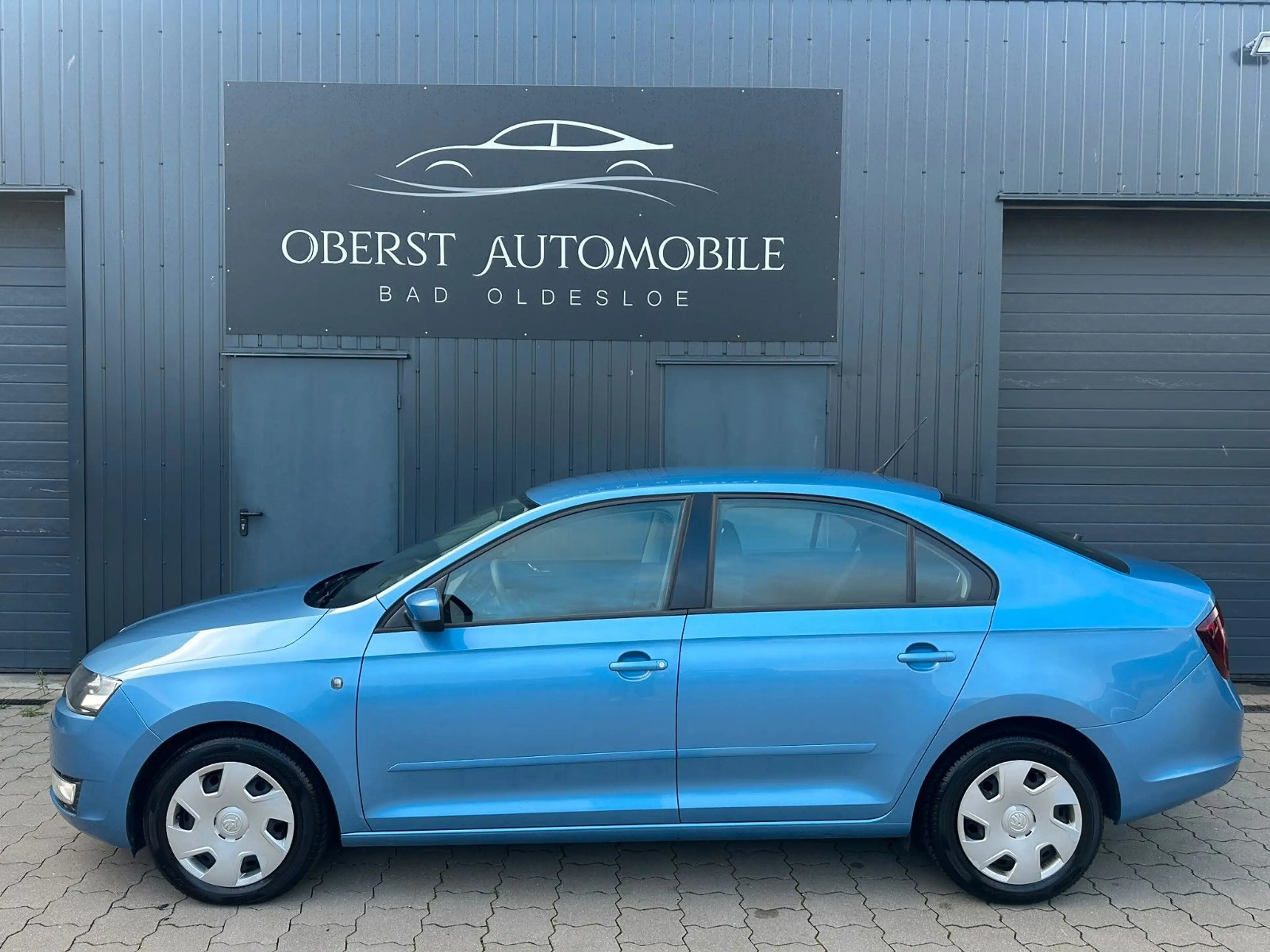 Skoda Rapid/Spaceback Ambition*1.Hand*AHK*Tüv Neu*Service Neu* — photo 4