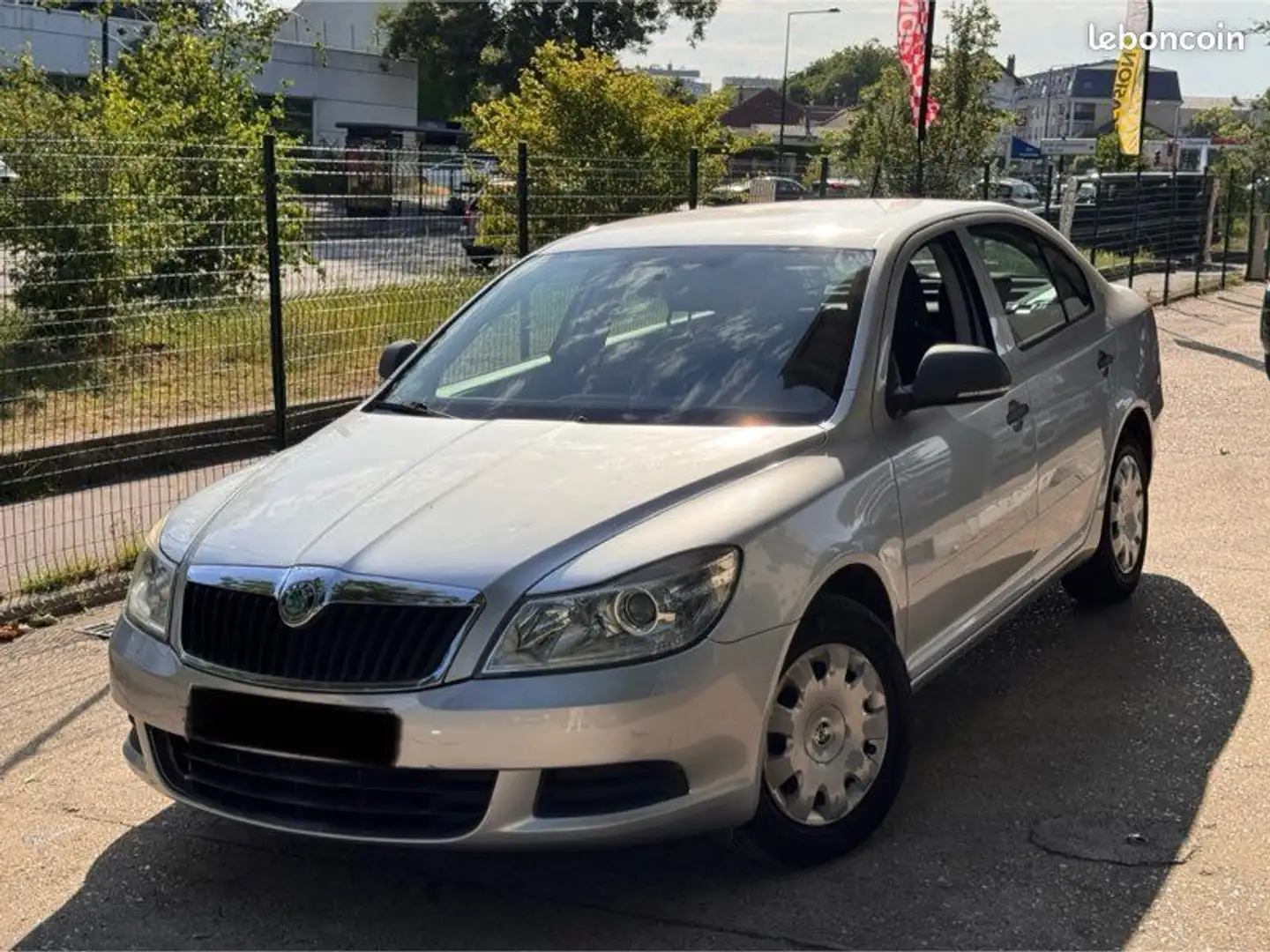 Skoda Octavia Phase 2 1.6 TDI 105CV année 06-2010 165.000KM Cert Gris - 1