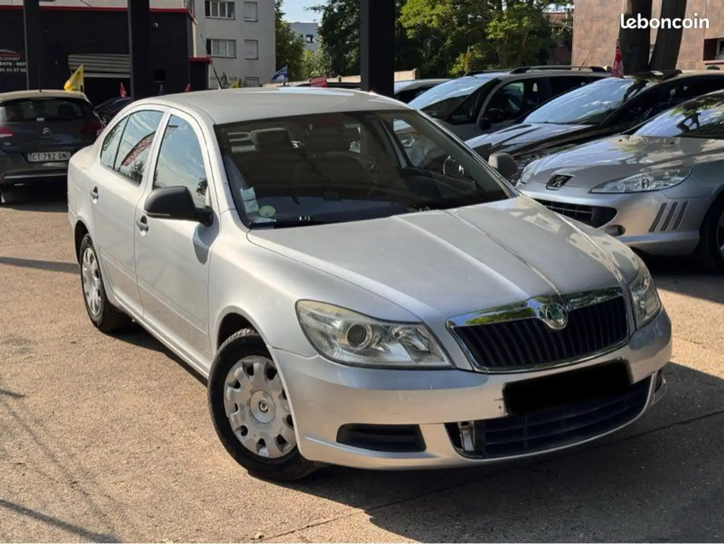 Skoda Octavia Phase 2 1.6 TDI 105CV année 06-2010 165.000KM Cert Gris - 2