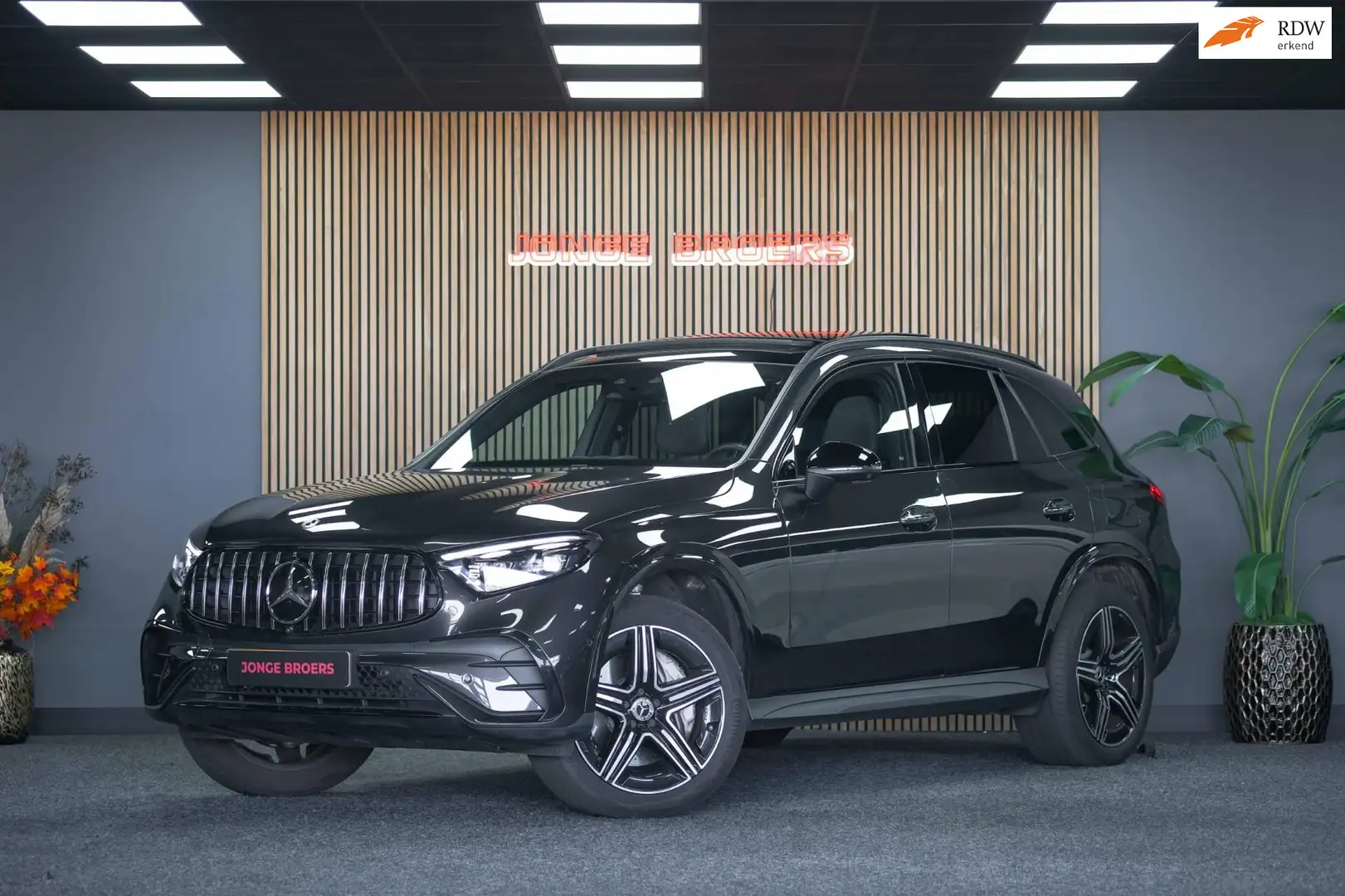 Mercedes-Benz GLC 400 400e 4MATIC AMG Line |Pano|Burmester|Luchtv. Grijs - 1