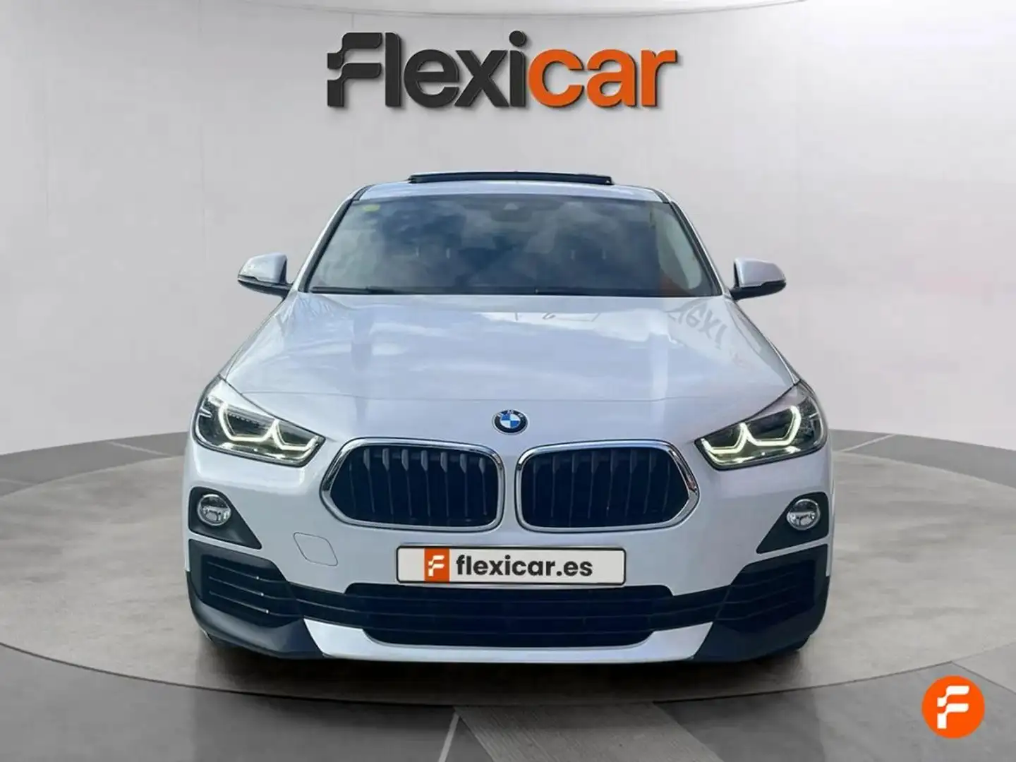 BMW X2 sDrive18i Blanc - 2