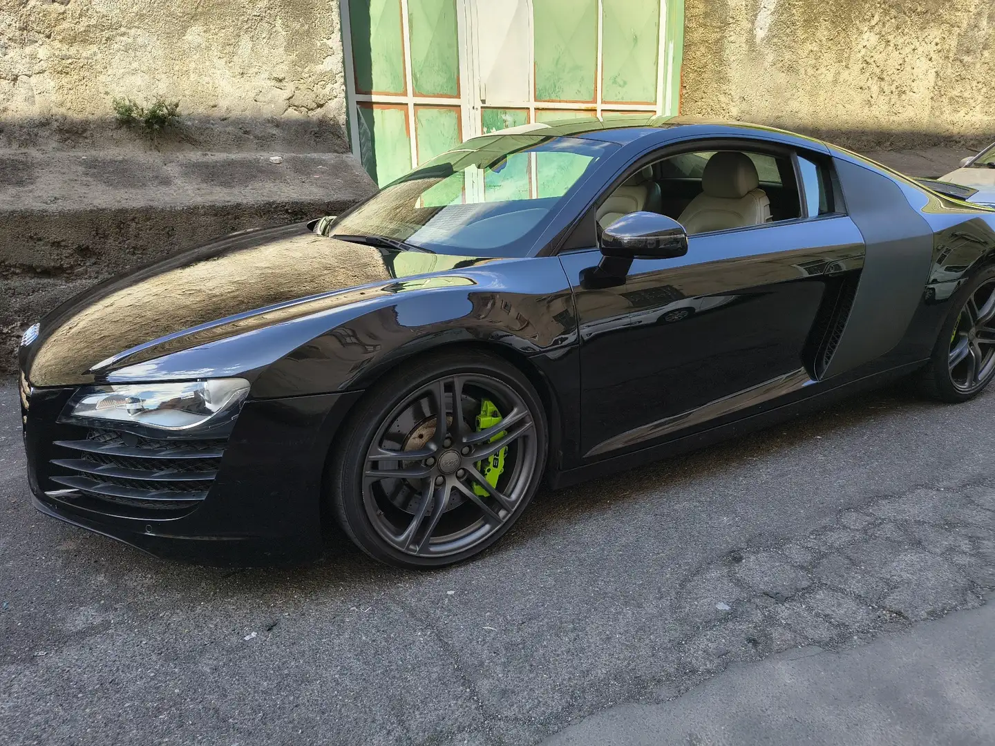 Audi R8 Coupe 4.2 V8 quattro r-tronic - 1