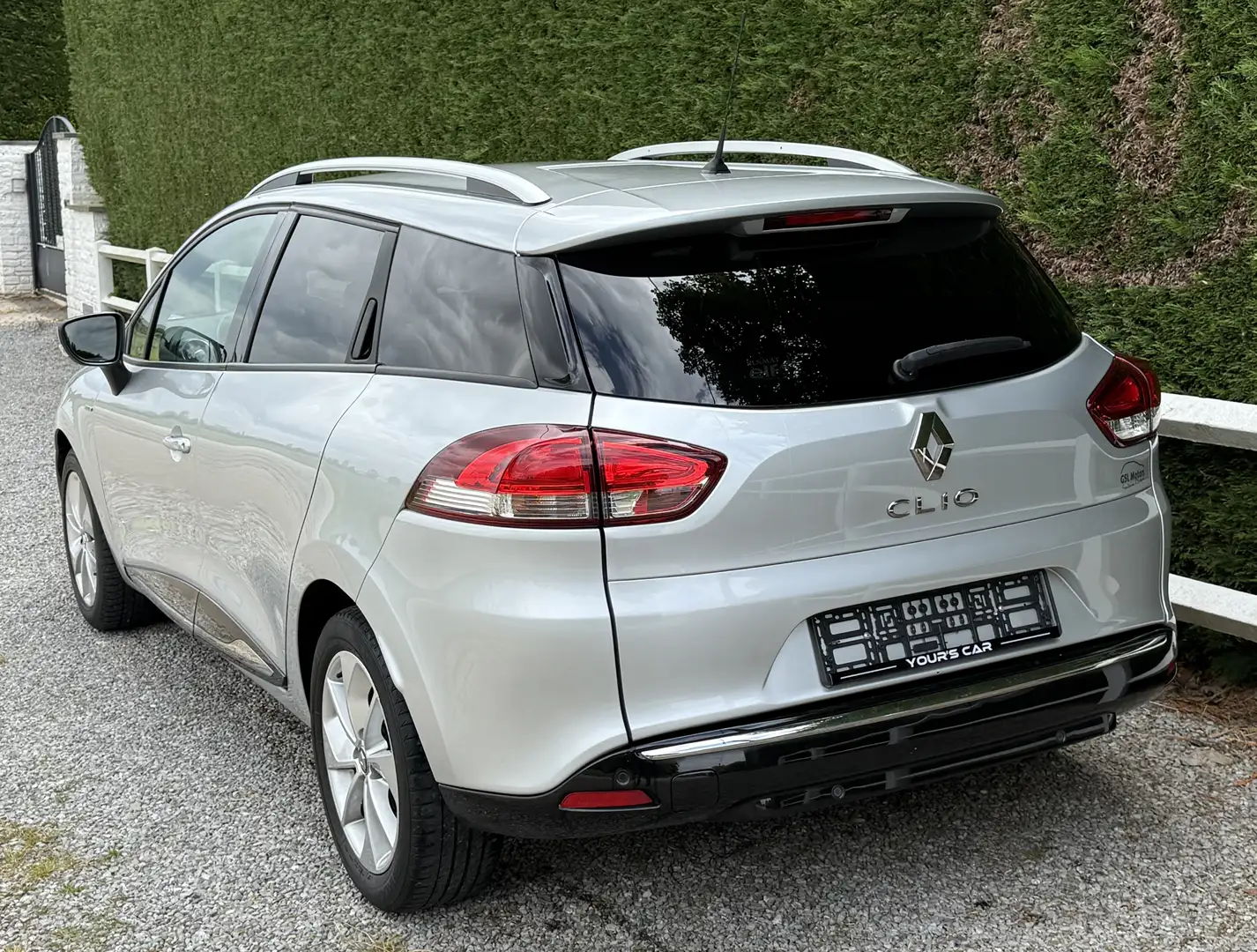 Renault Clio 1.5 dCi Serie Limited - Euro 6B - Navigation !! Gris - 2