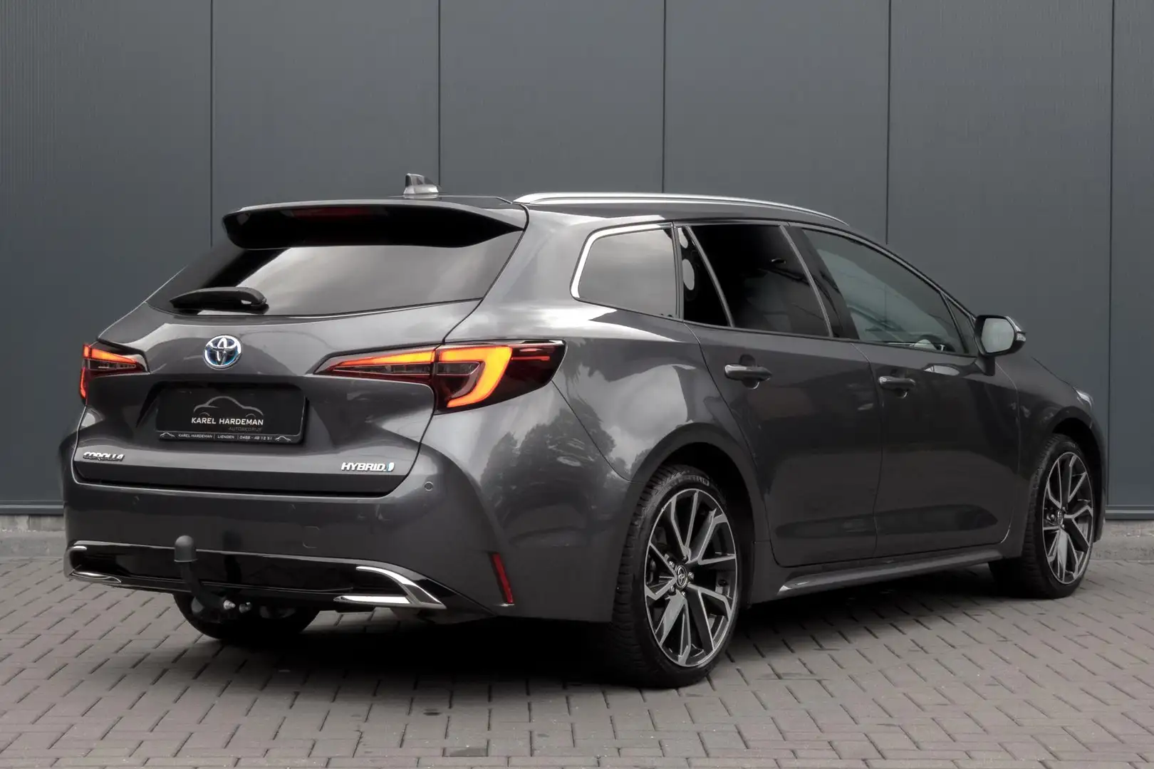 Toyota Corolla Touring Sports Hybrid 140 Executive | ADAPTIEVE CR Grijs - 2