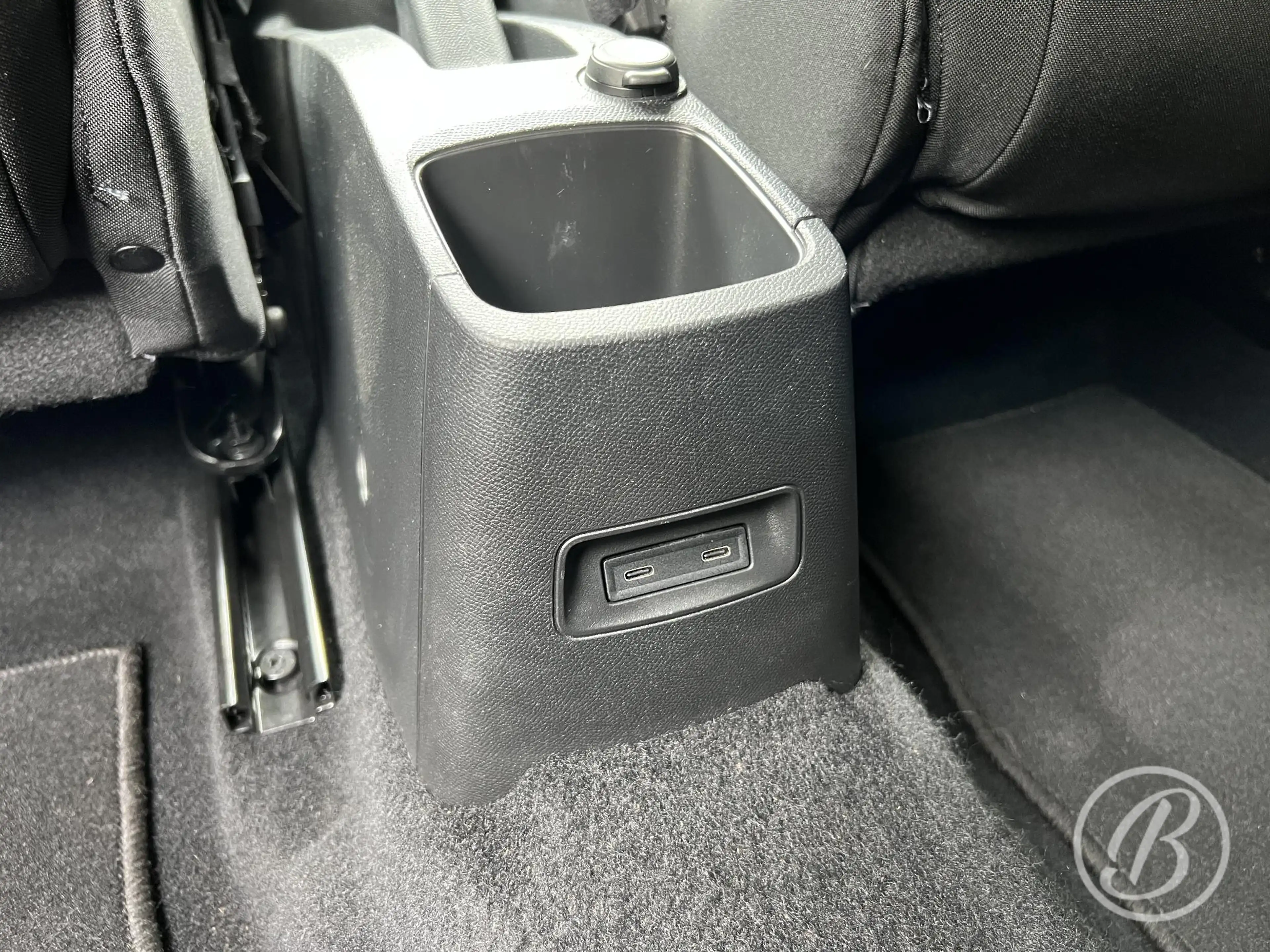 Citroen C3 Aircross 1.2 Turbo 100pk Plus — photo 23