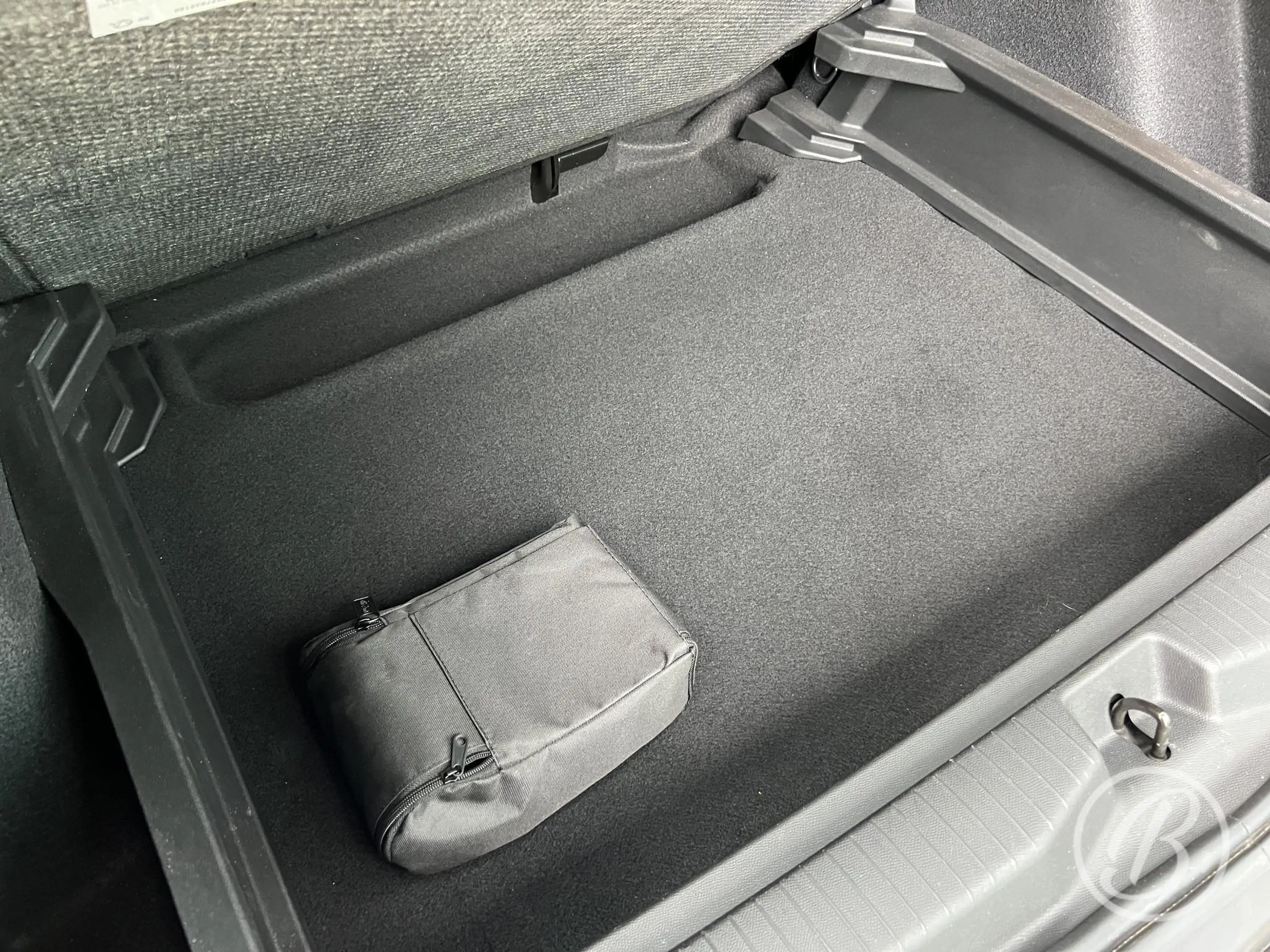 Citroen C3 Aircross 1.2 Turbo 100pk Plus — photo 31