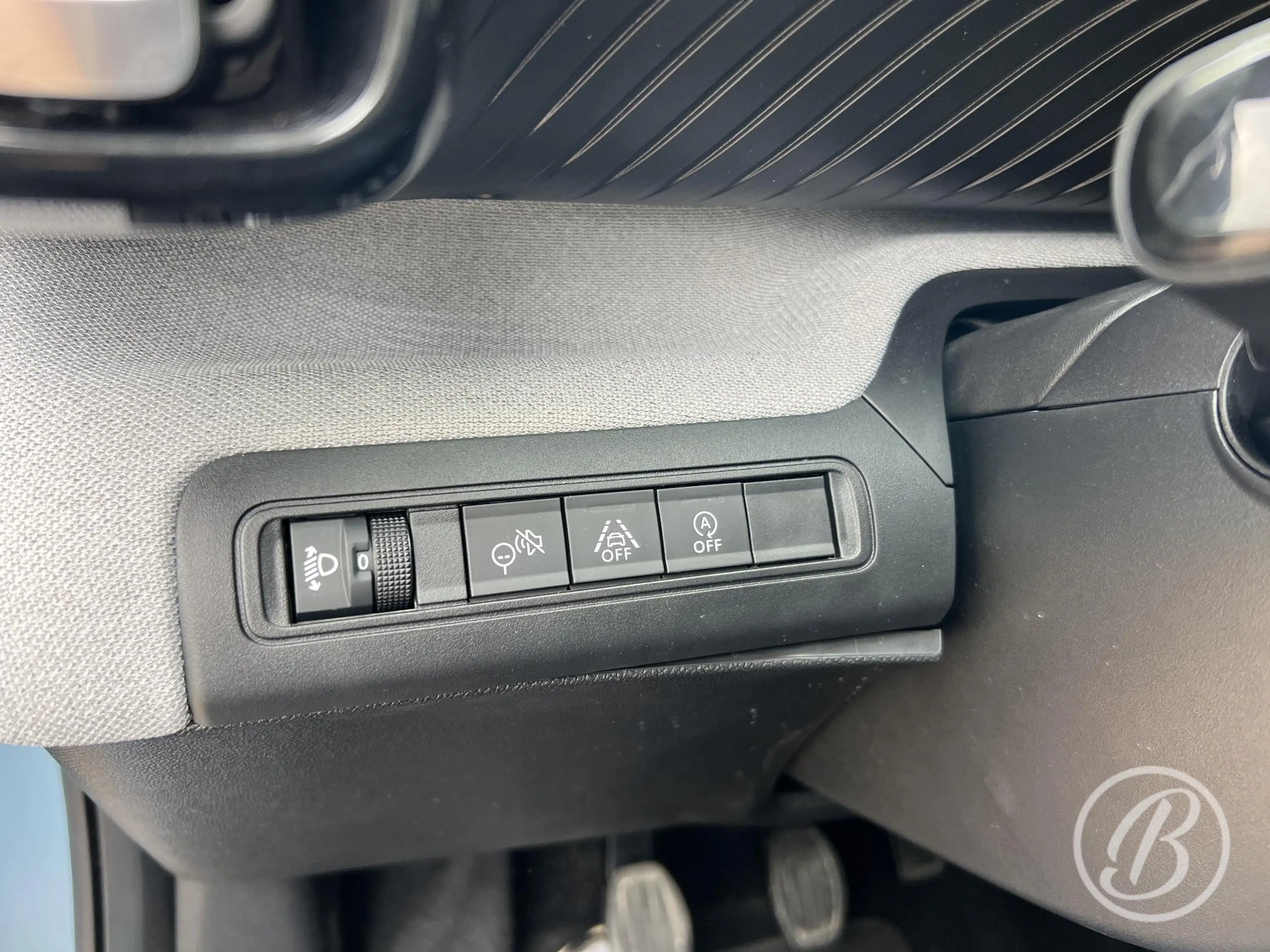 Citroen C3 Aircross 1.2 Turbo 100pk Plus — photo 37