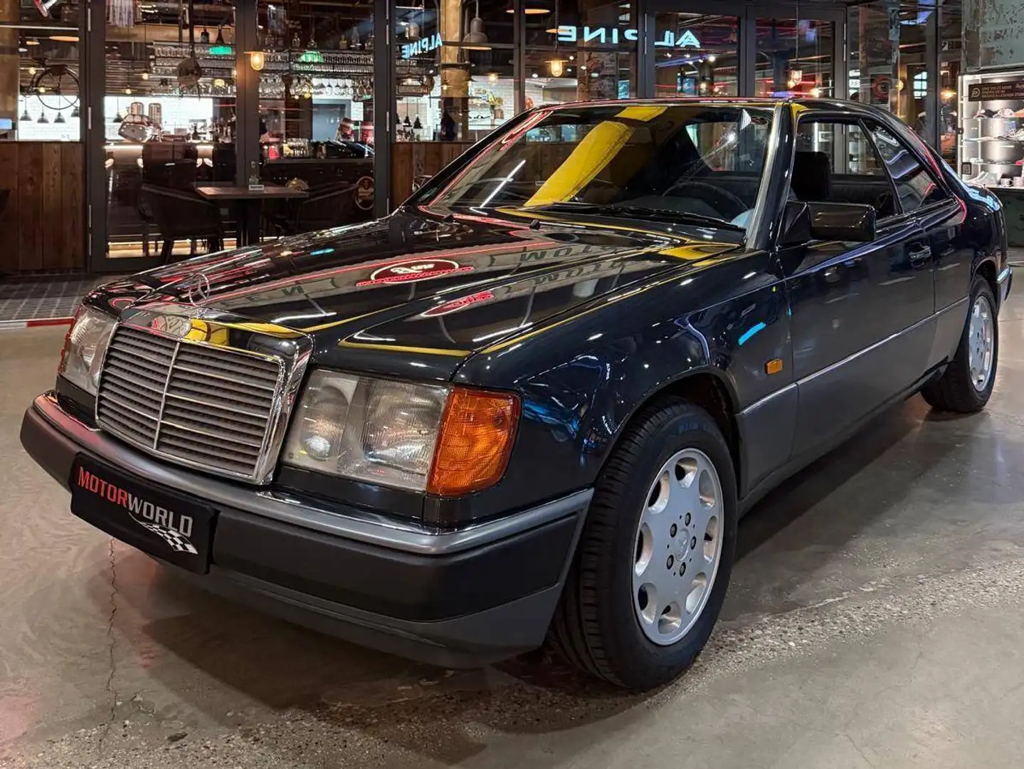 Mercedes-Benz CE 200 Coupé CE W124 Schwarz - 2