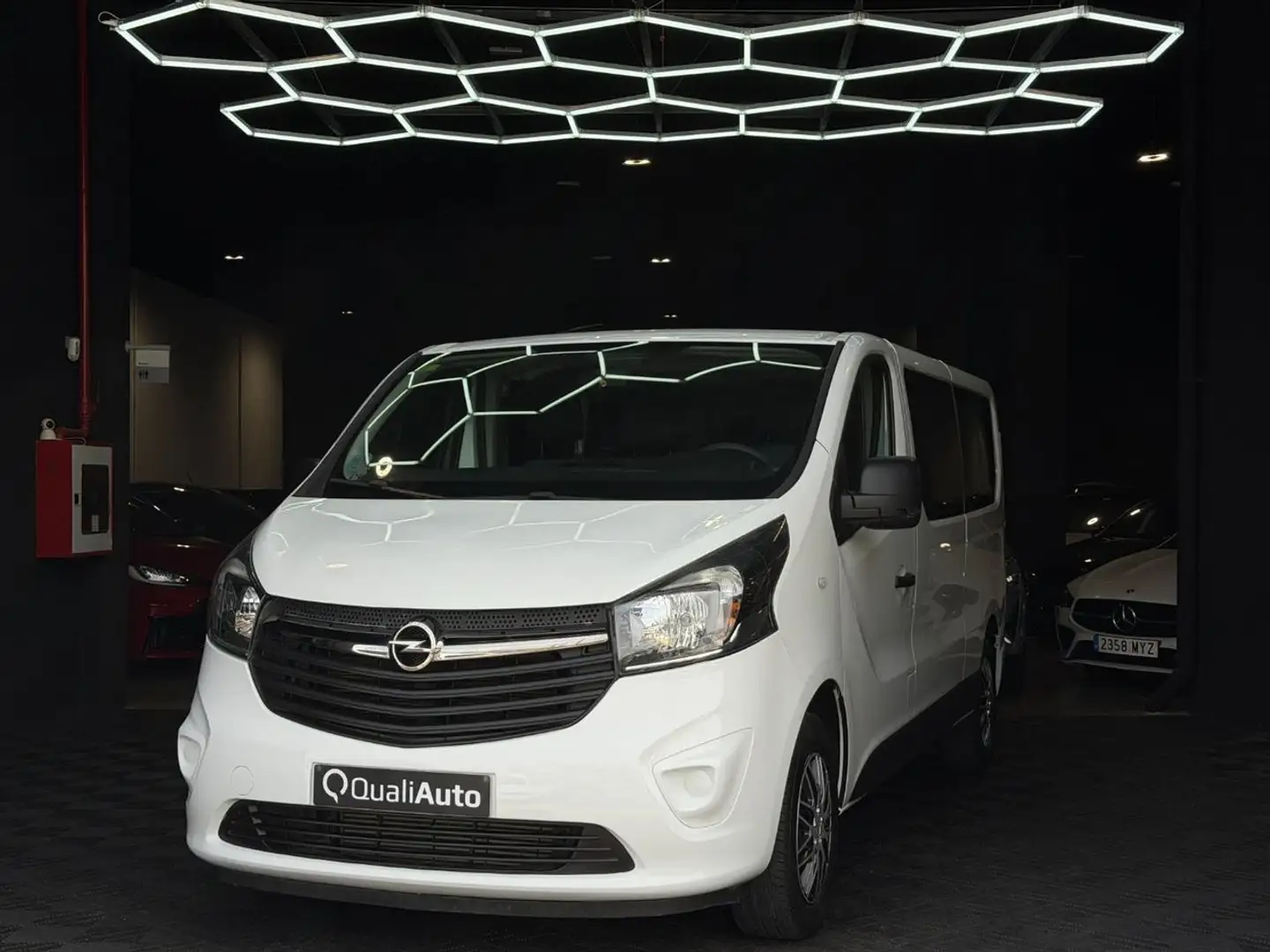 Opel Vivaro 1.6 CDTI SS 107kW L2 2.9t Combi Plus9 Blanco - 1