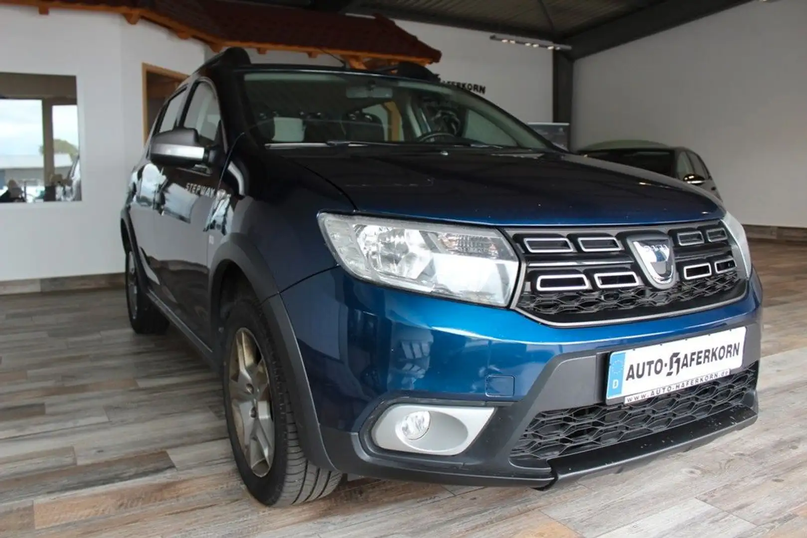 Dacia Sandero II Stepway Ambiance TCE 90 Blau - 2