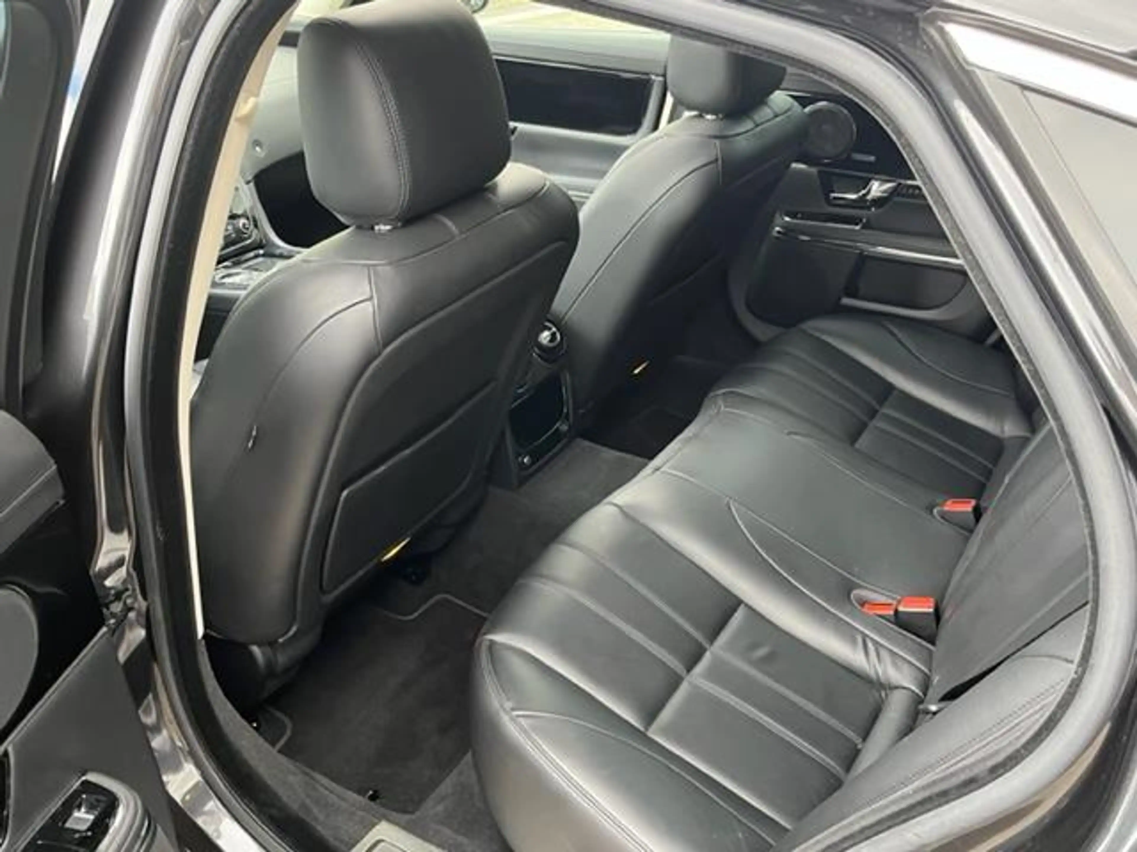 Jaguar XJ 2.0 Premium Luxury NW STAAT — photo 10