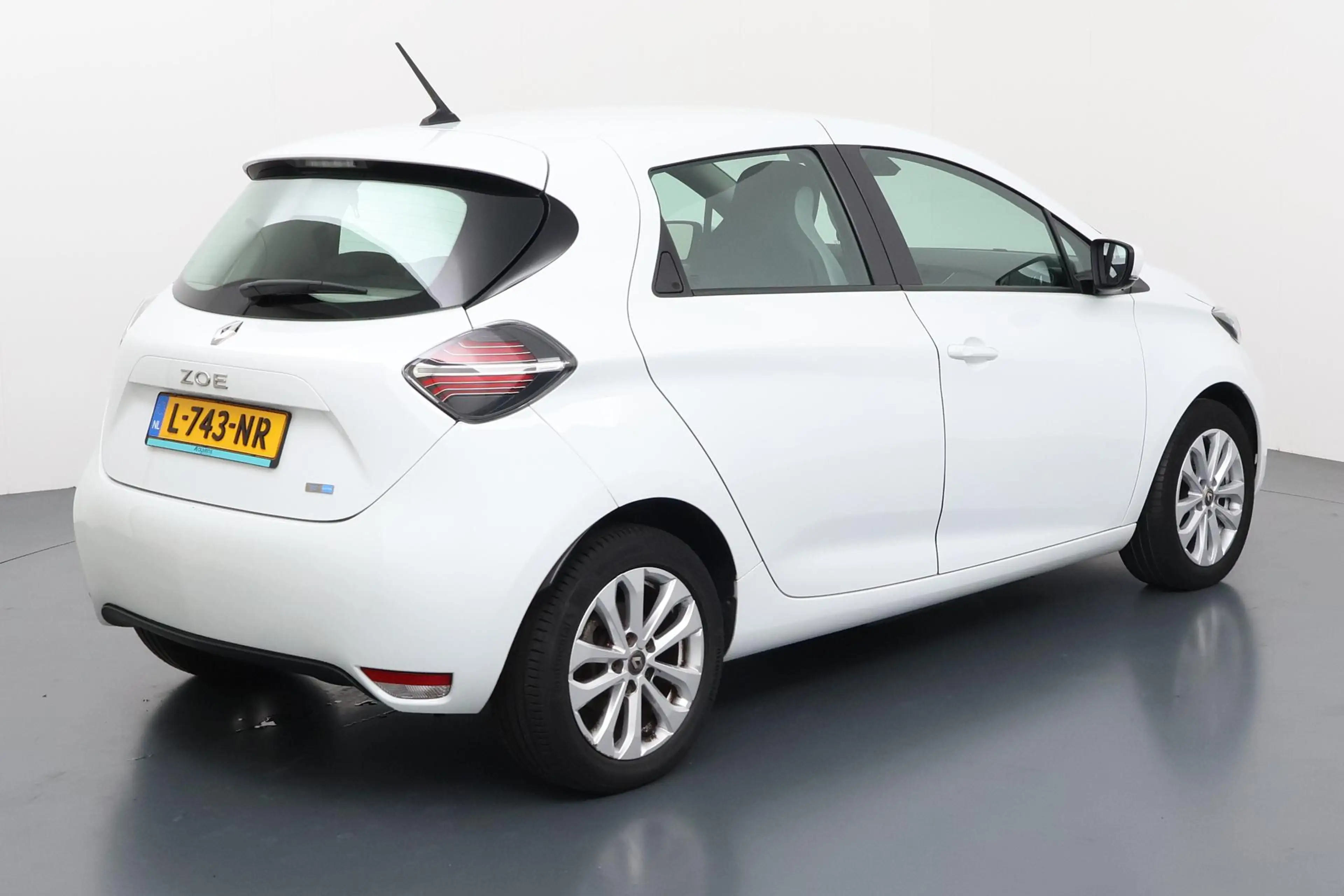 Renault ZOE R135 Zen 52 kWh – compact, wendbaar en volledig el — photo 5