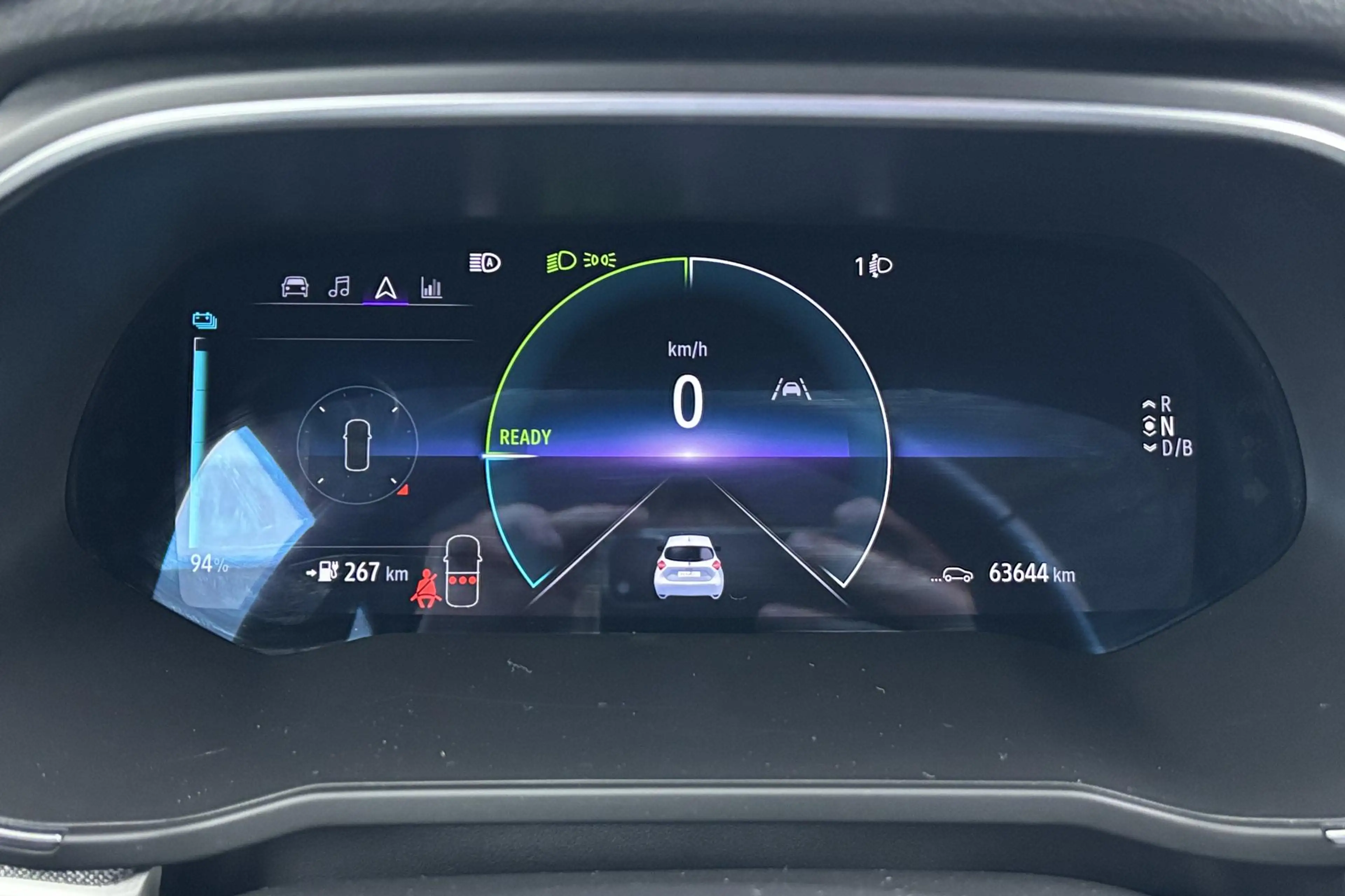 Renault ZOE R135 Zen 52 kWh – compact, wendbaar en volledig el — photo 3