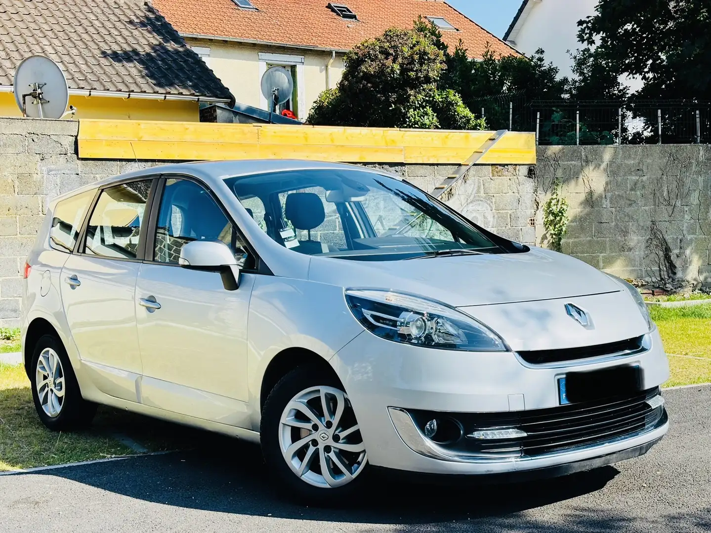 Renault Grand Scenic Scénic III dCi 110 FAP eco2 Authentique 7 pl - 2