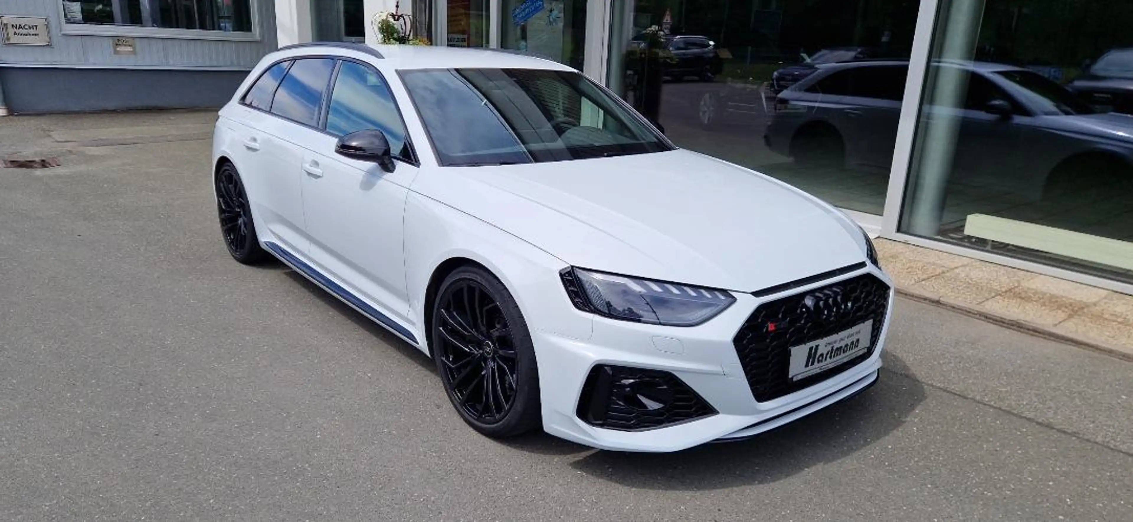 Audi RS4 Avant Quattro Matrix Sound MMI RS-Abgas
