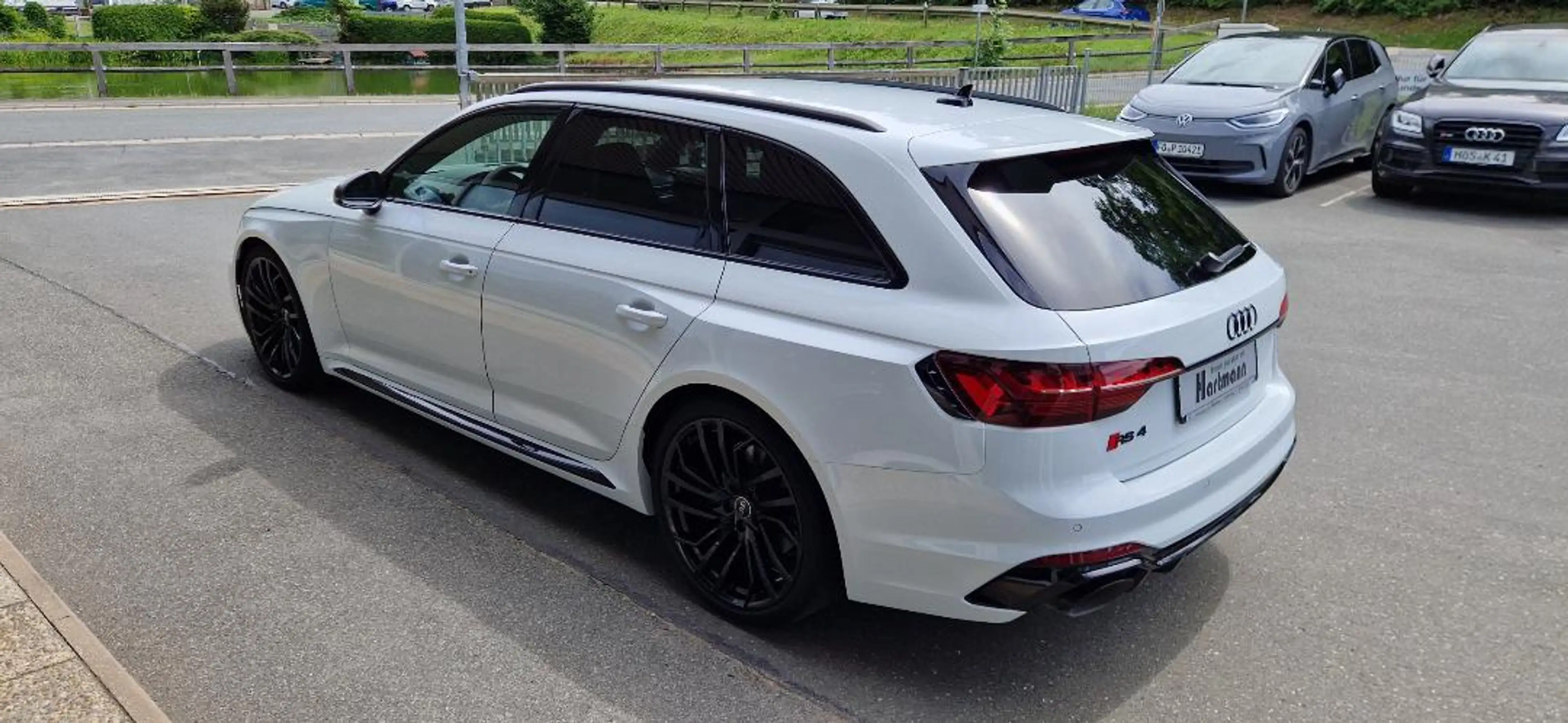 Audi RS4 Avant Quattro Matrix Sound MMI RS-Abgas — photo 5