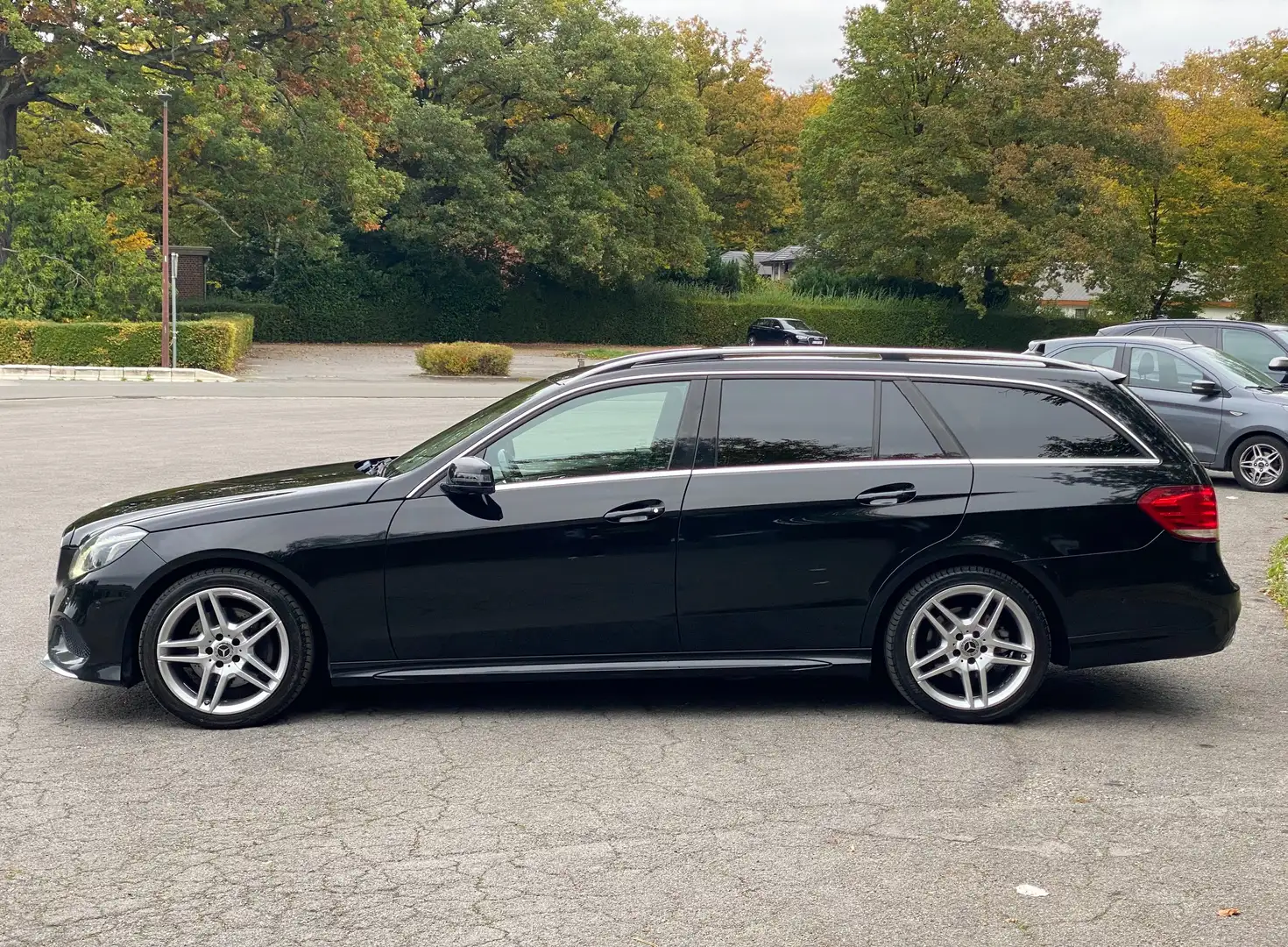 Mercedes-Benz E 200 CDi Pack Amg Automatique Zwart - 2