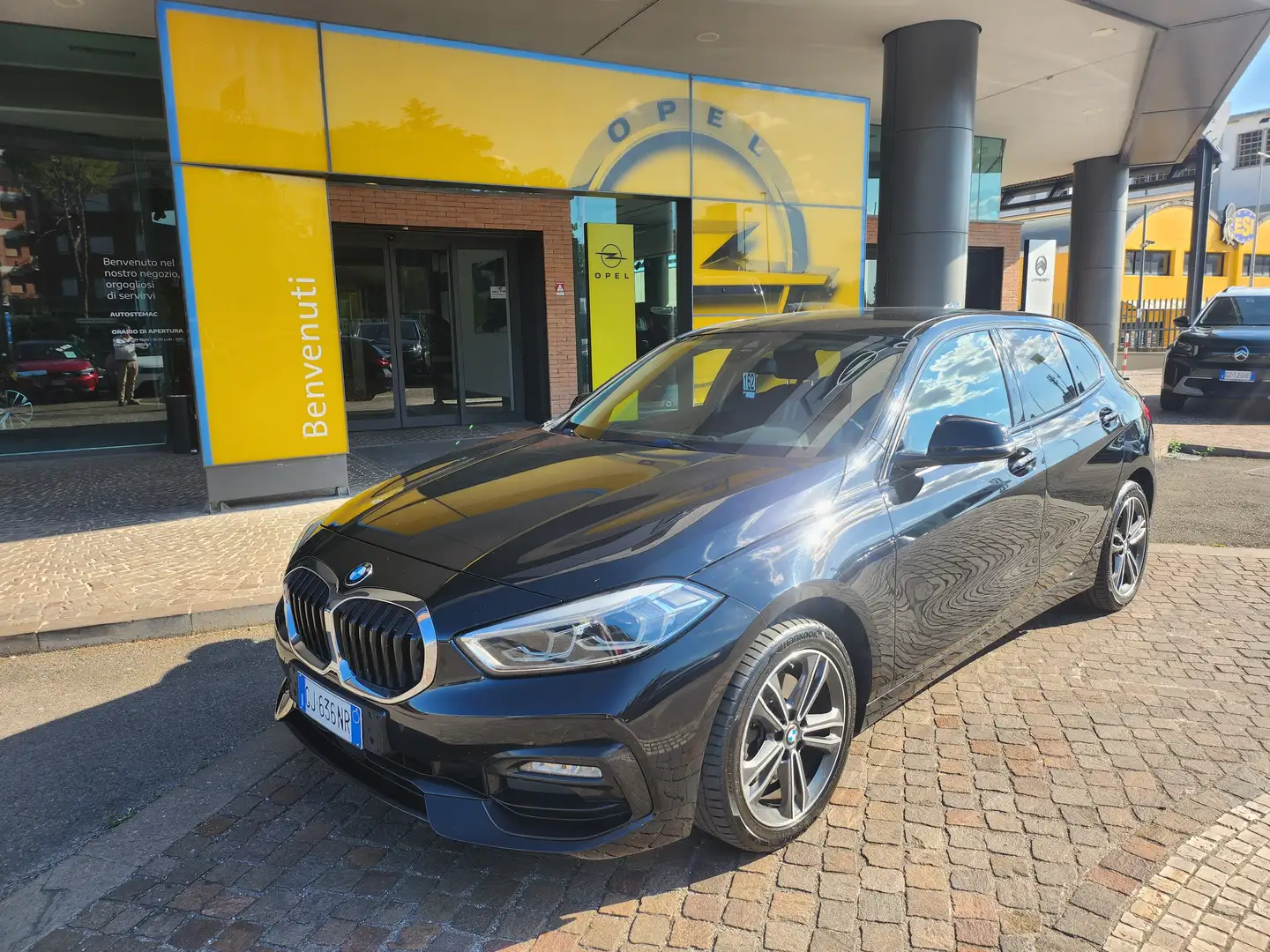 BMW 118 Serie 1 F40 118d Color Vision Edition auto 150cv Nero - 1
