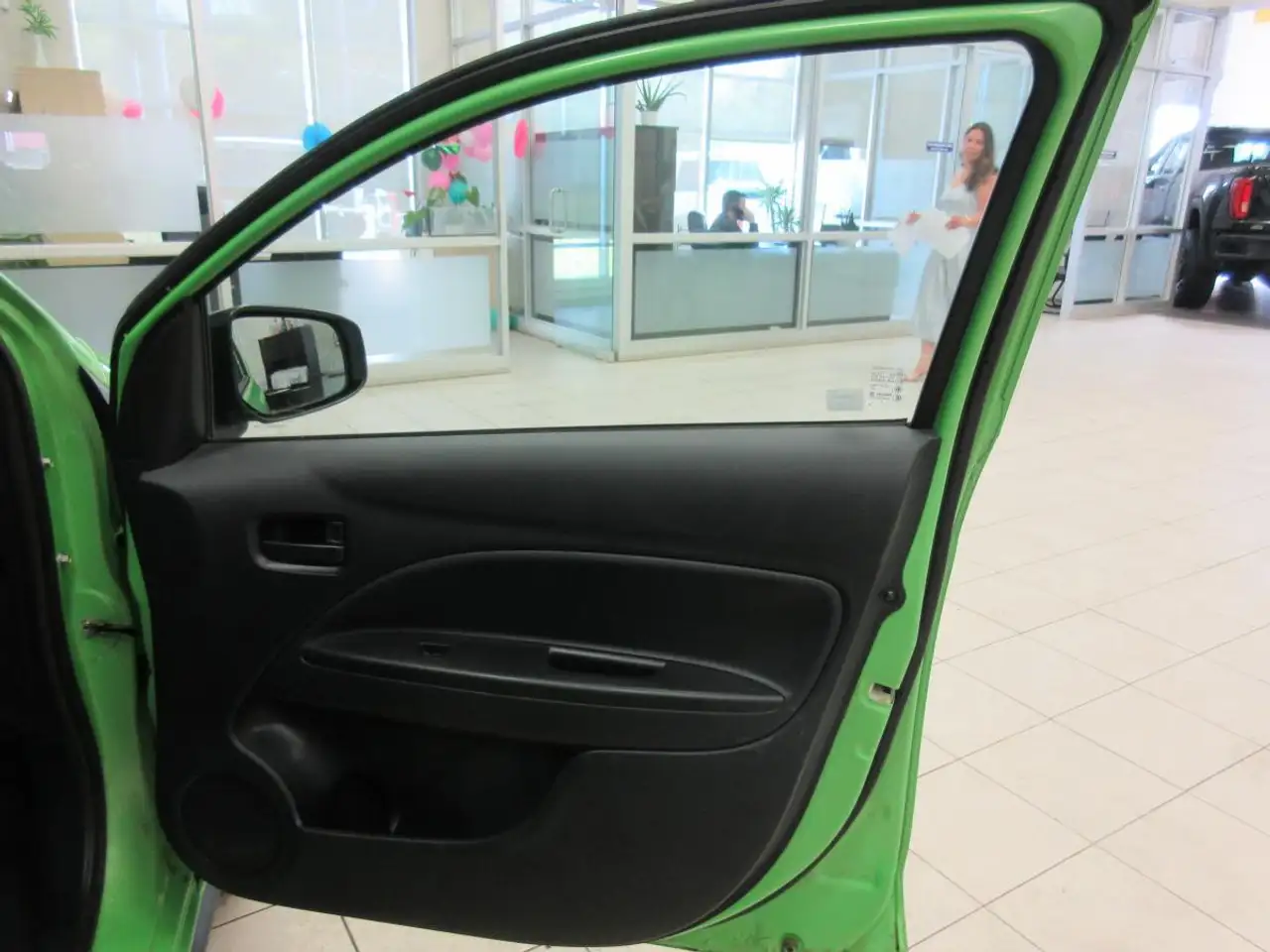 Mitsubishi Mirage photo Mitsubishi Mirage