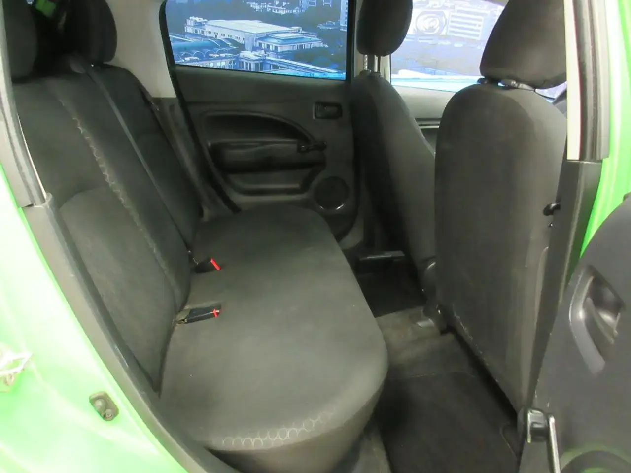 Mitsubishi Mirage photo Mitsubishi Mirage