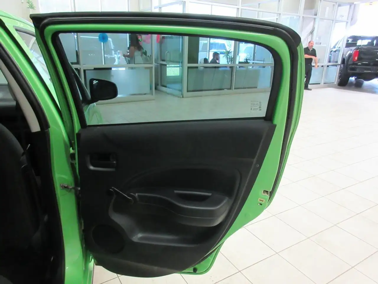 Mitsubishi Mirage photo Mitsubishi Mirage