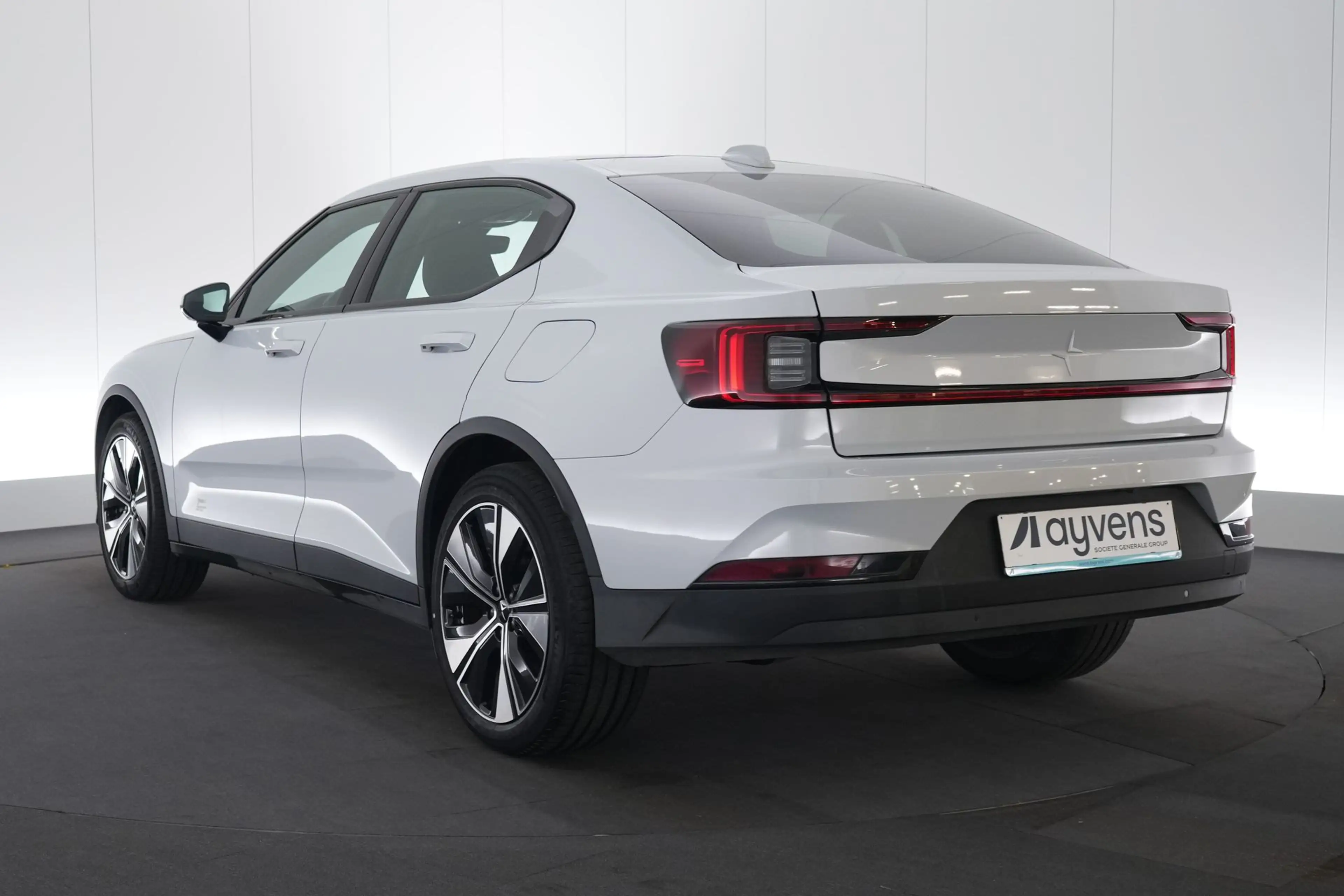 Polestar 2 69 kWh Single Motor Standard Range Plus LED GPS PD — photo 9