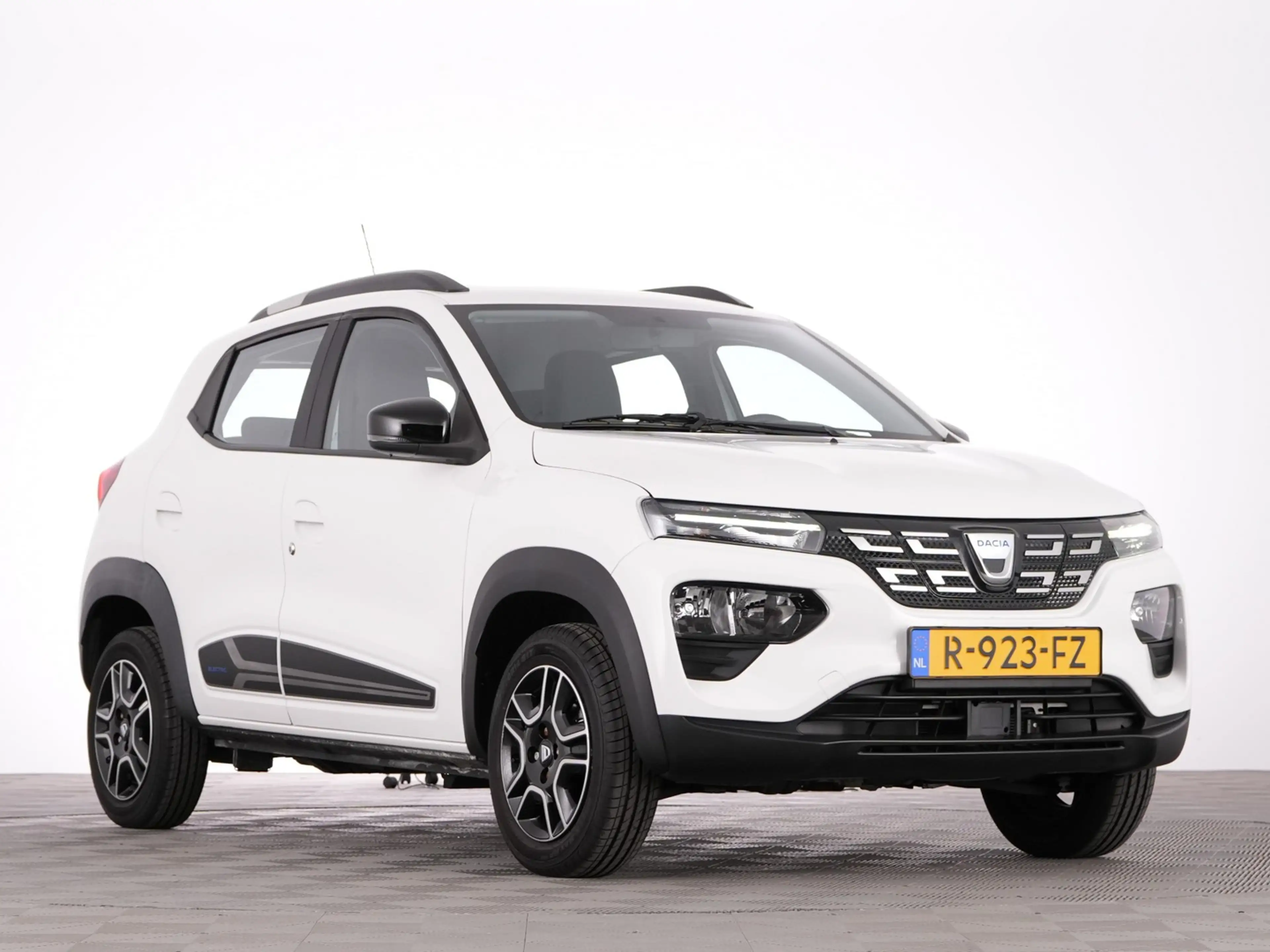 Dacia Spring Comfort Plus 27 kWh *SOH: 92%* NAVI | CAMERA | AIR — photo 26