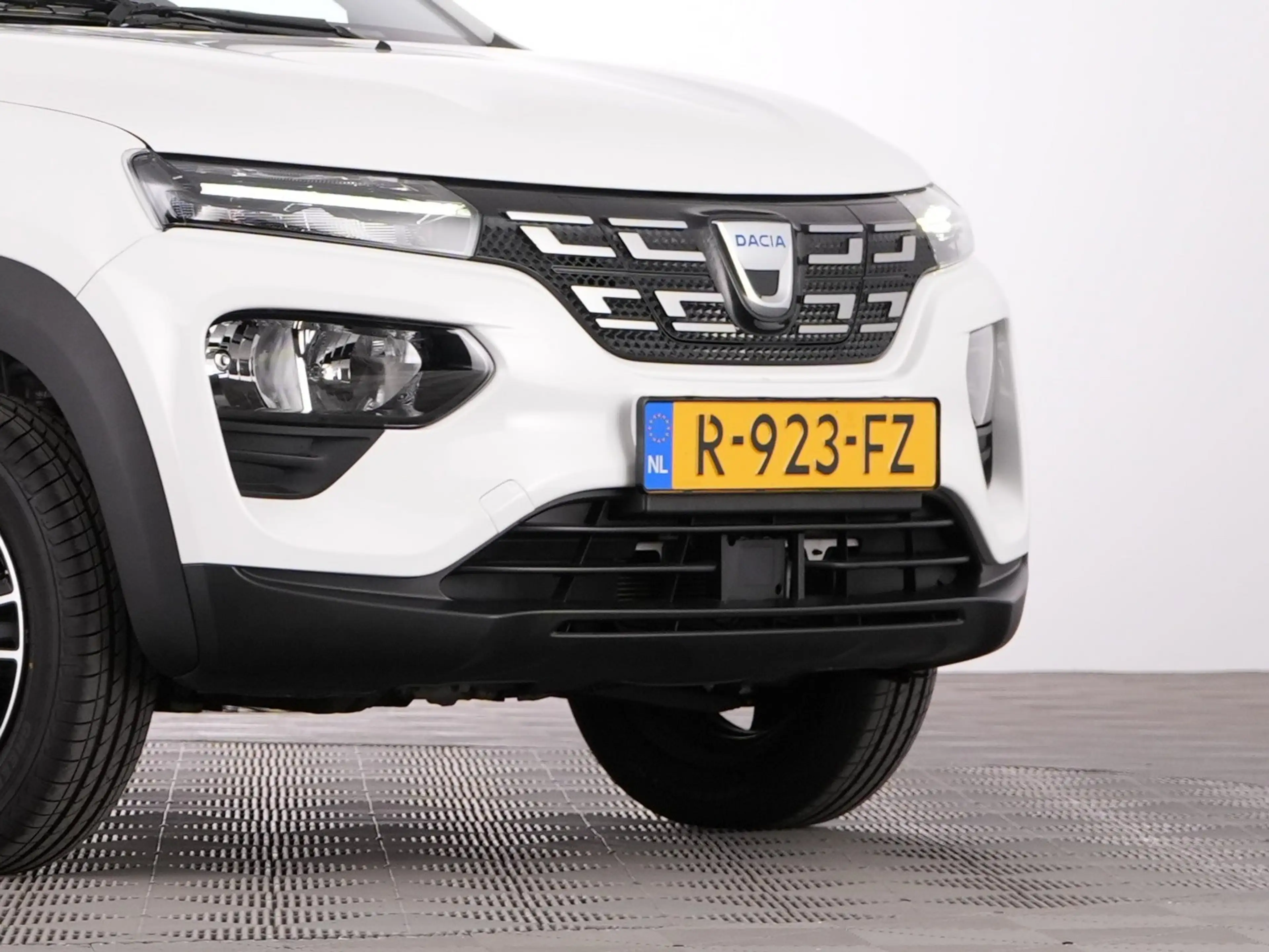 Dacia Spring Comfort Plus 27 kWh *SOH: 92%* NAVI | CAMERA | AIR — photo 35