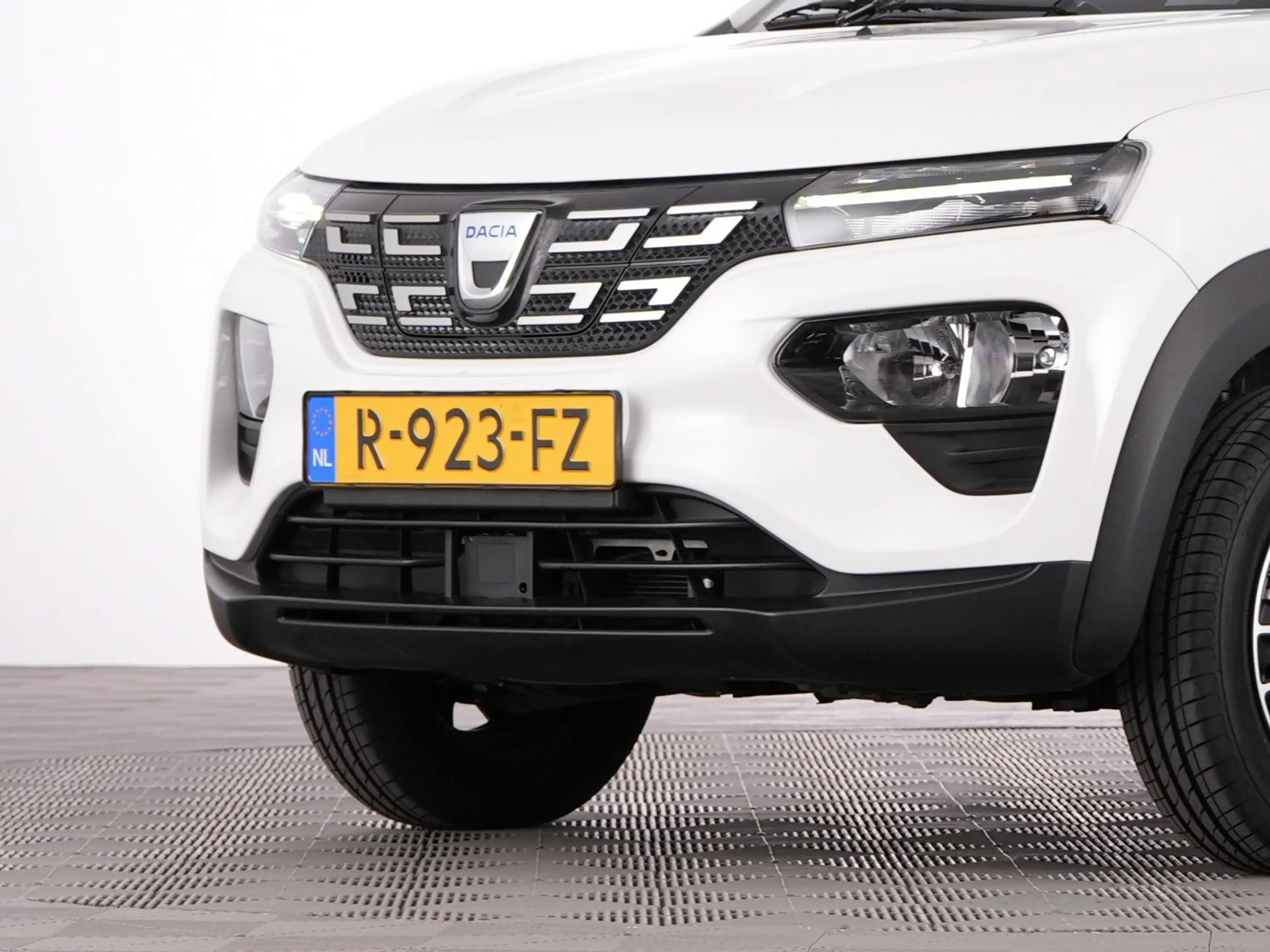 Dacia Spring Comfort Plus 27 kWh *SOH: 92%* NAVI | CAMERA | AIR — photo 34