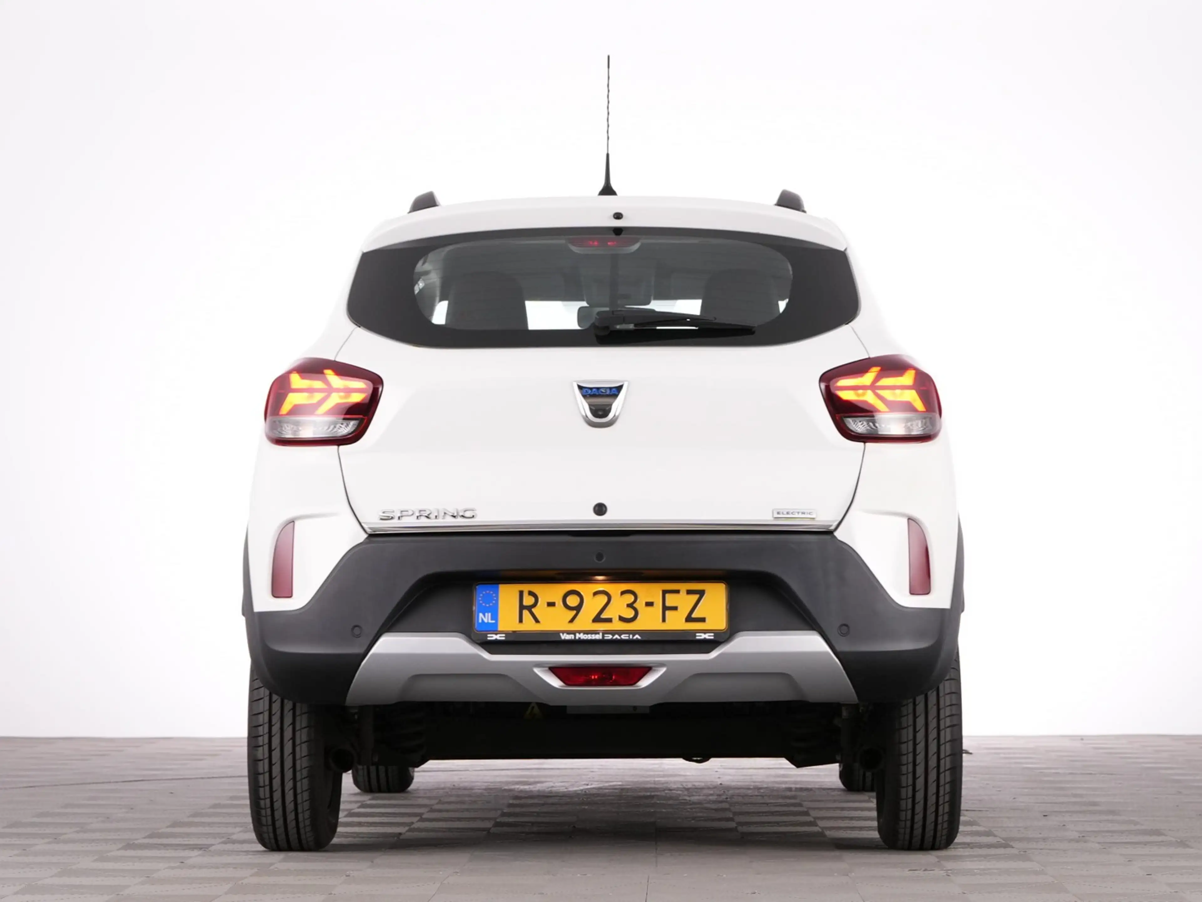Dacia Spring Comfort Plus 27 kWh *SOH: 92%* NAVI | CAMERA | AIR — photo 33