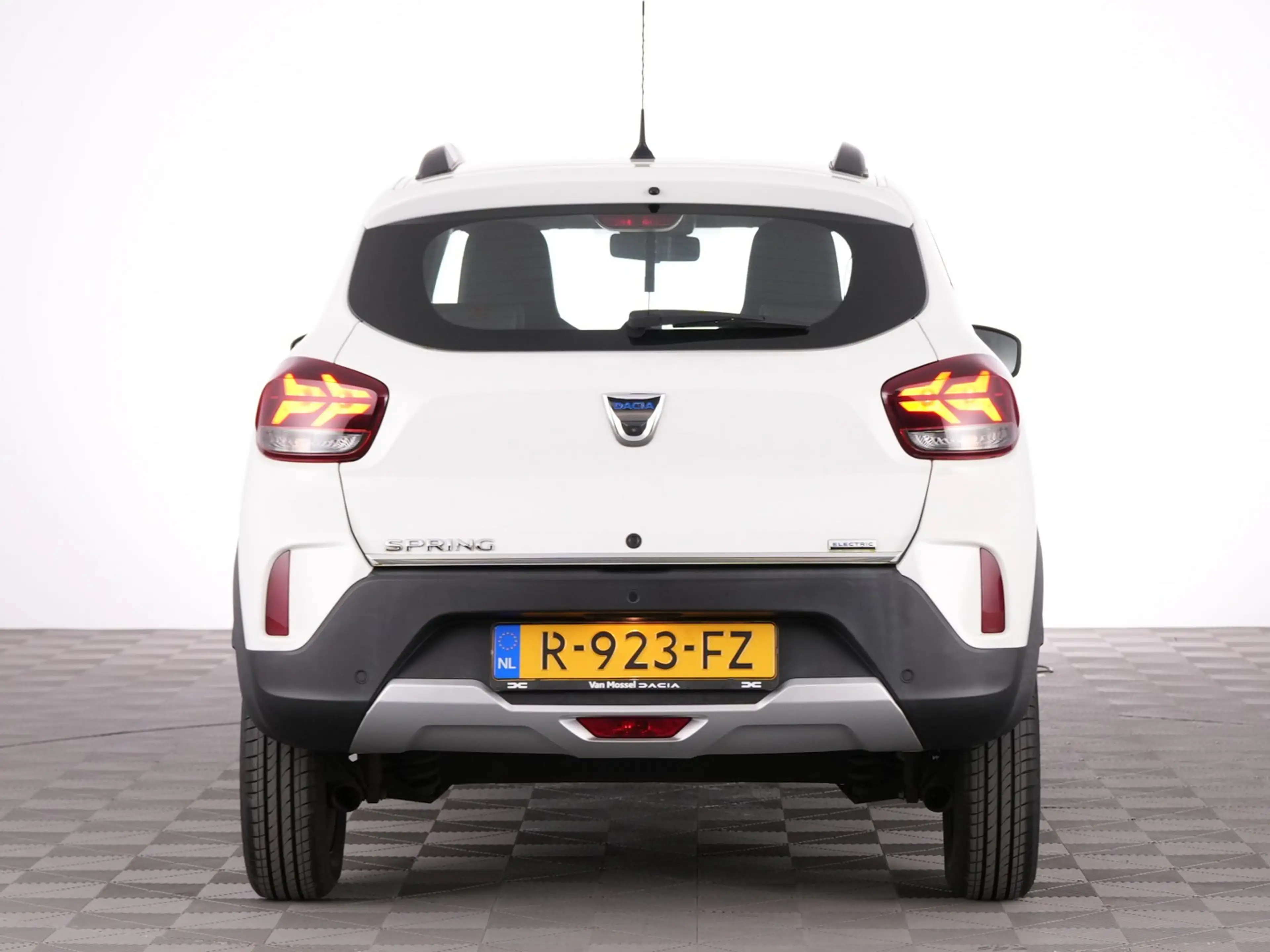 Dacia Spring Comfort Plus 27 kWh *SOH: 92%* NAVI | CAMERA | AIR — photo 19