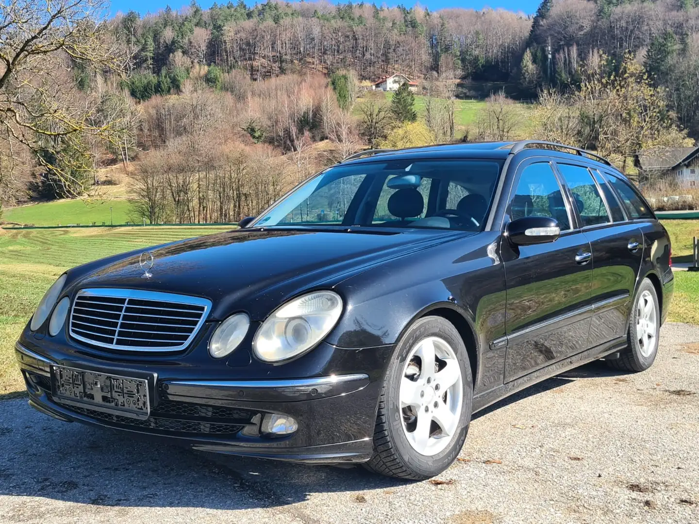 Mercedes-Benz E 350 E 350 Aut. *NAVI*VOLLLEDER* Schwarz - 2