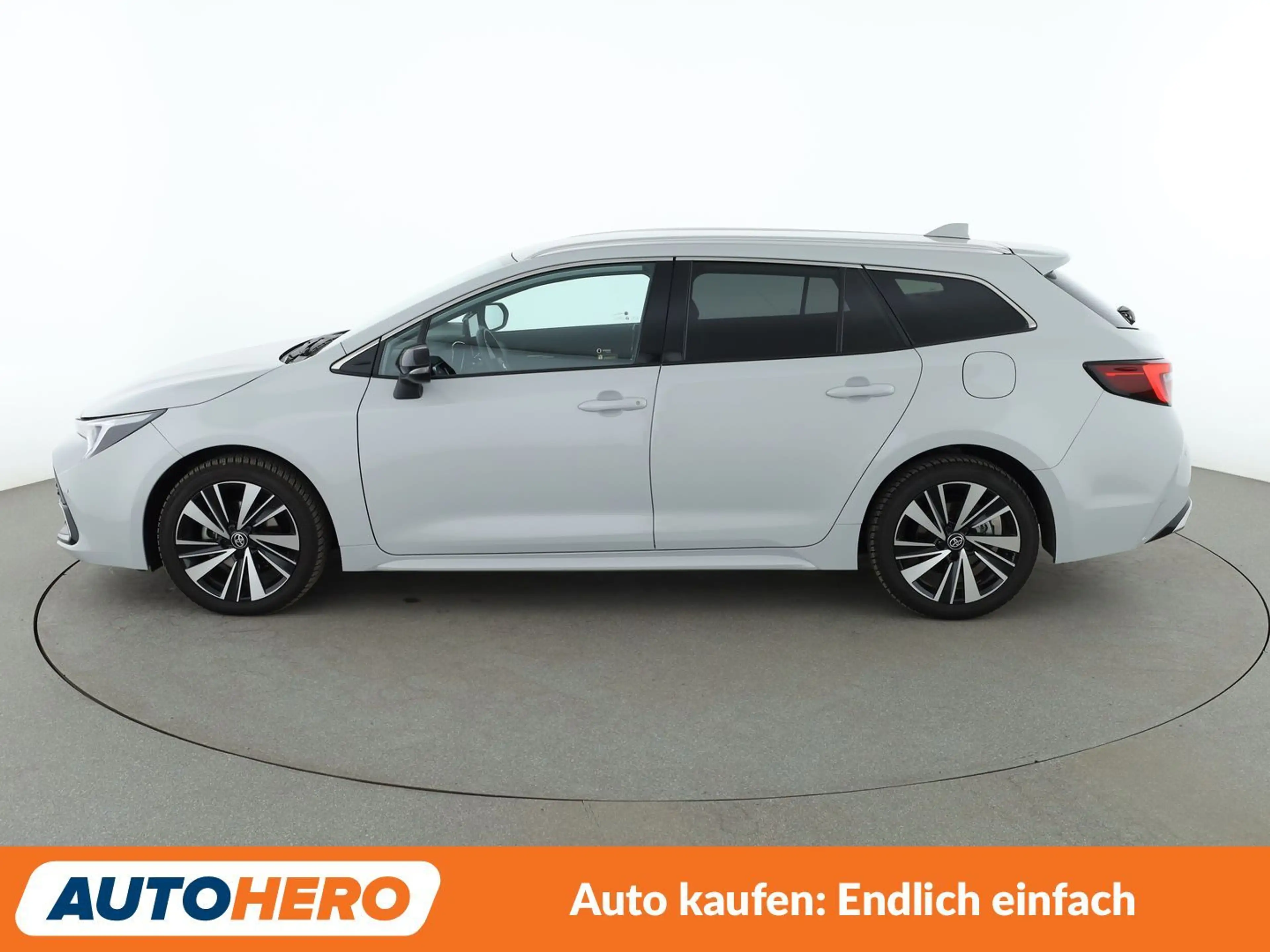 Toyota Corolla 1.8 Hybrid Teamplayer *BI-LED*ACC*CAM*PDC*SHZ* — photo 3
