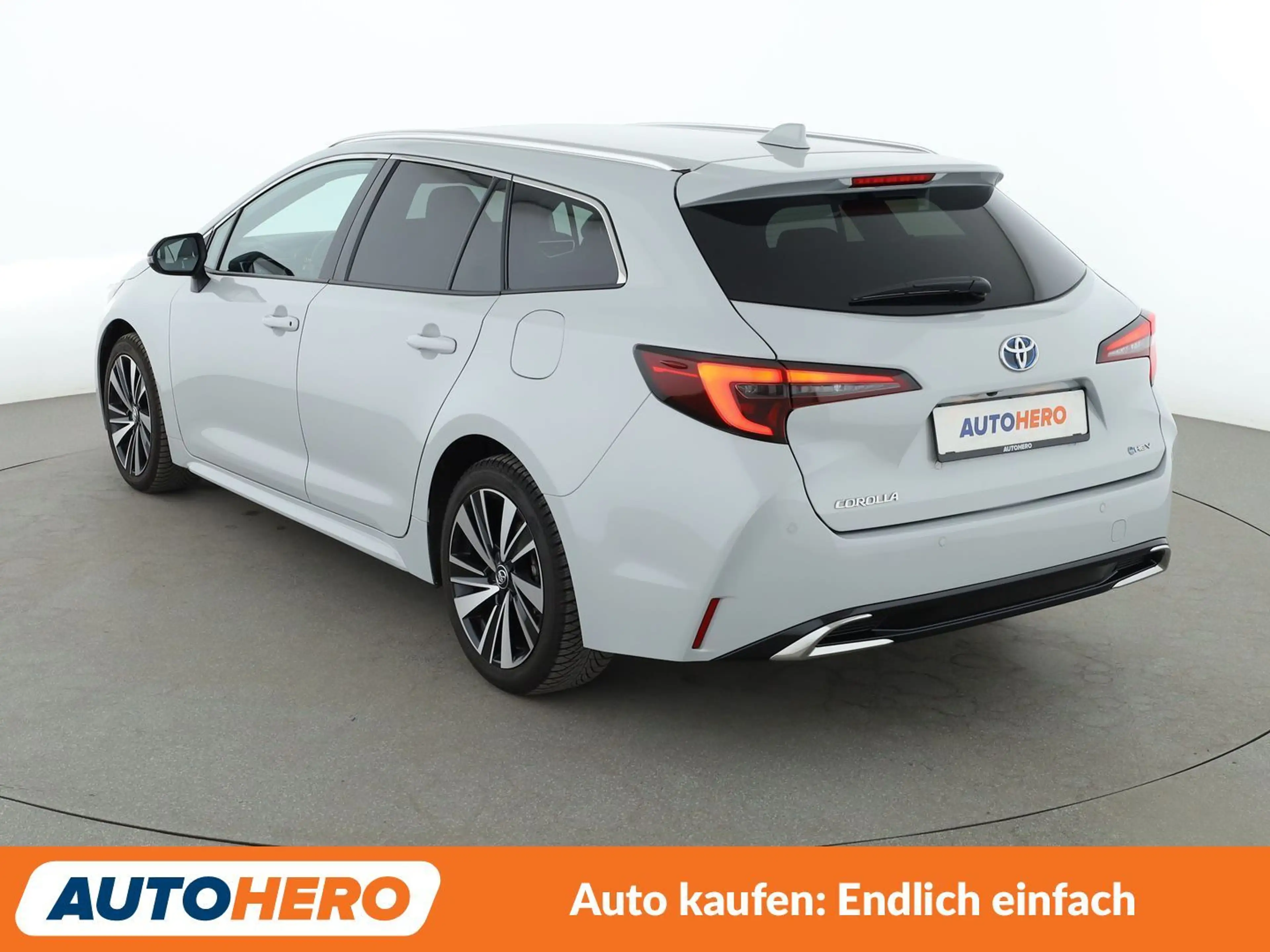 Toyota Corolla 1.8 Hybrid Teamplayer *BI-LED*ACC*CAM*PDC*SHZ* — photo 4