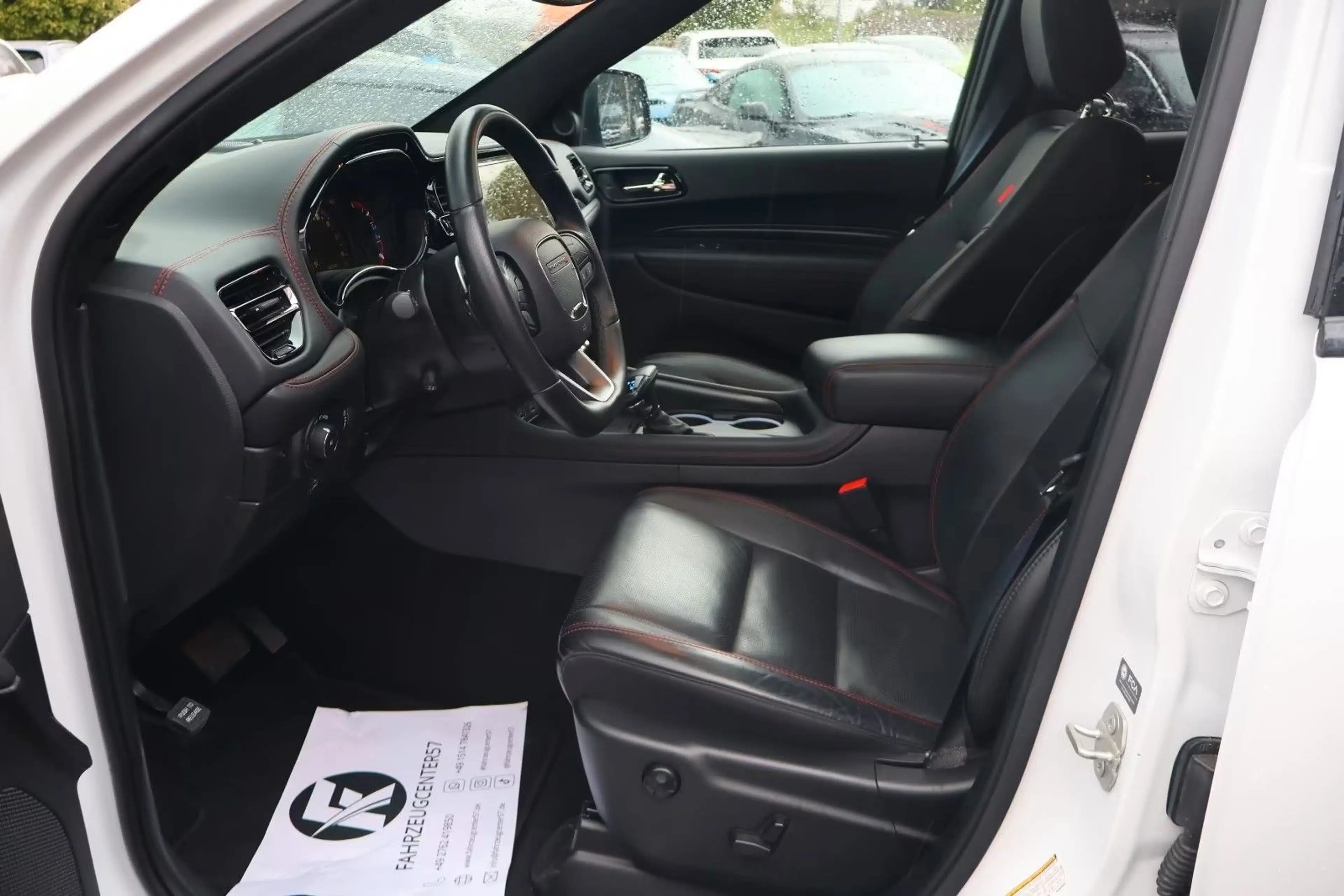 Dodge Durango R/T 5.7L 4x4/PDC/CARPLAY/6-SITZER/LPG — photo 12