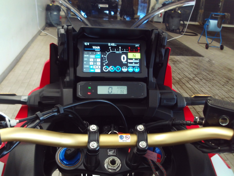Honda CRF 1100 CRF1100L Africa Twin Sports DCT — photo 4