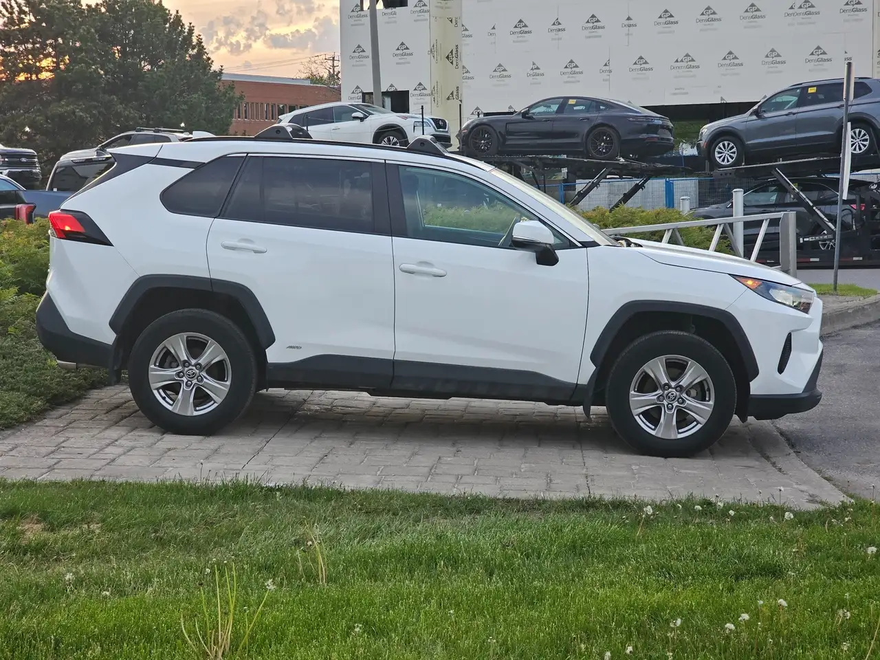 Toyota RAV 4 снимка Toyota RAV 4