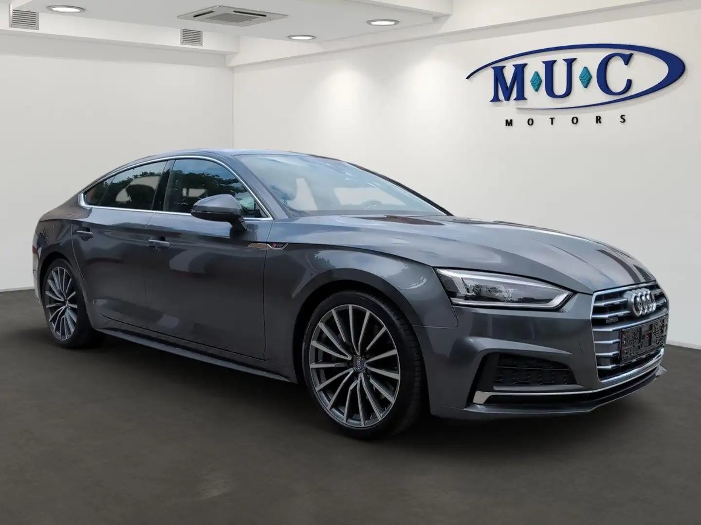 Audi A5 Audi A5 2.0 TFSI 45 Quattro Sport ~ Daytona Grau - 2